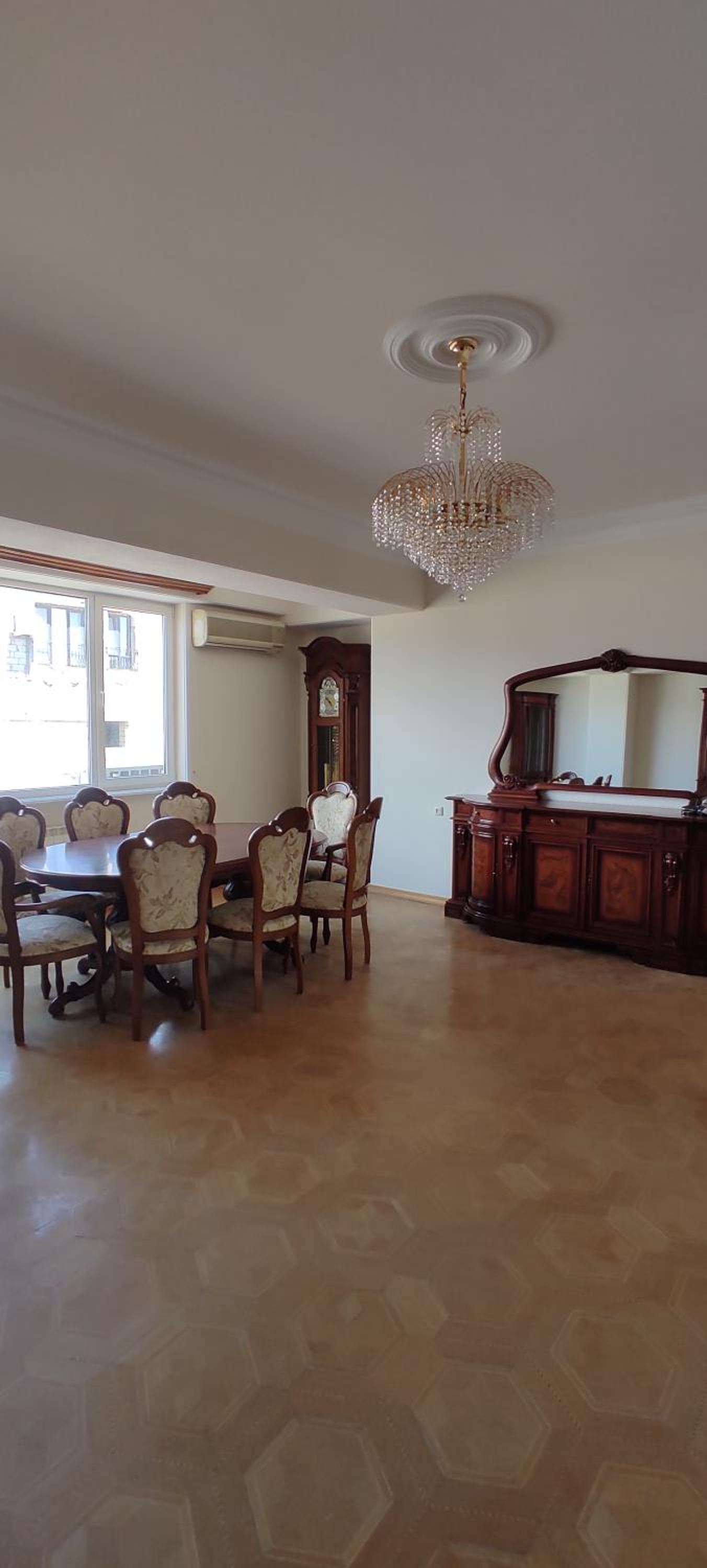 Big Apartament On Republic Square