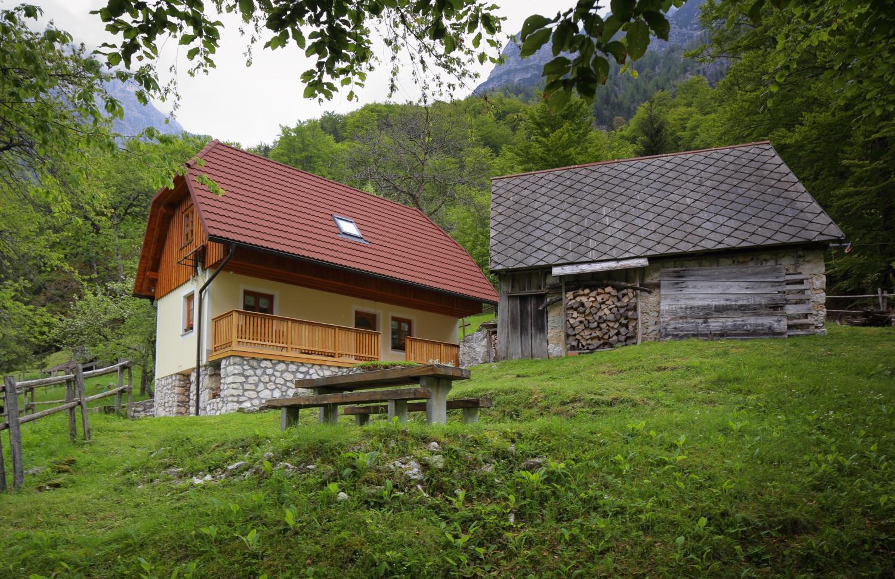 Zadnjica Holiday House view 5