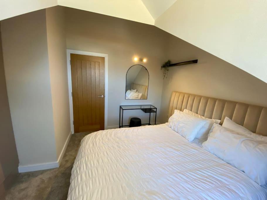 Luxurious Beach House Chesil Beach. Sleeps 6 view 4