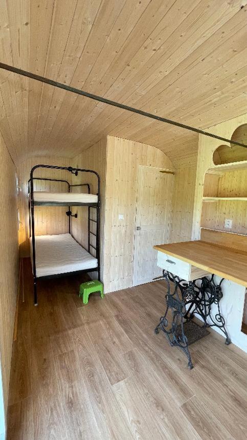 Glamping - stylová maringotka v srdci Ladova kraje, poblíž hlavního města Prahy view 2