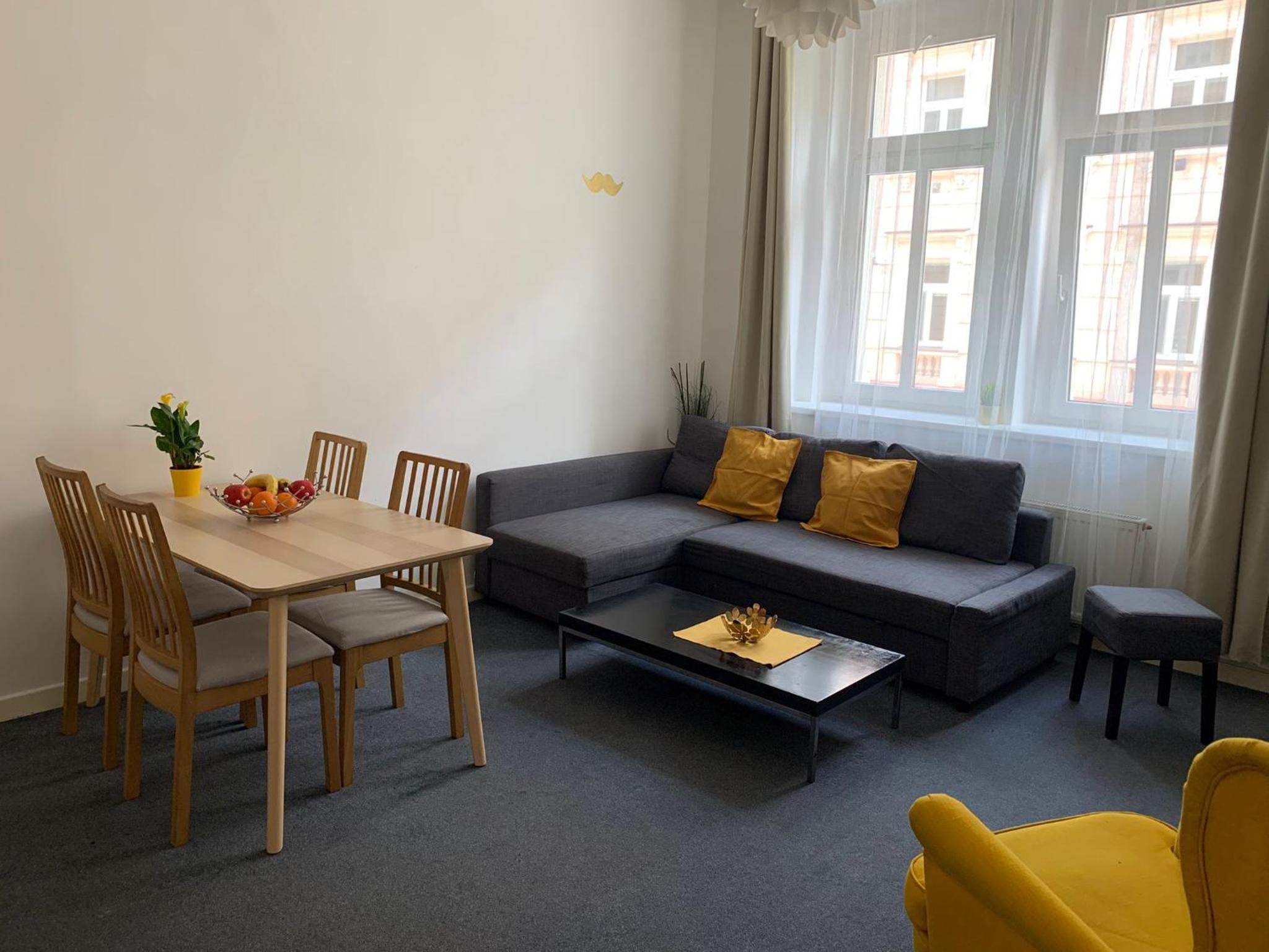 Little Tom Apartments