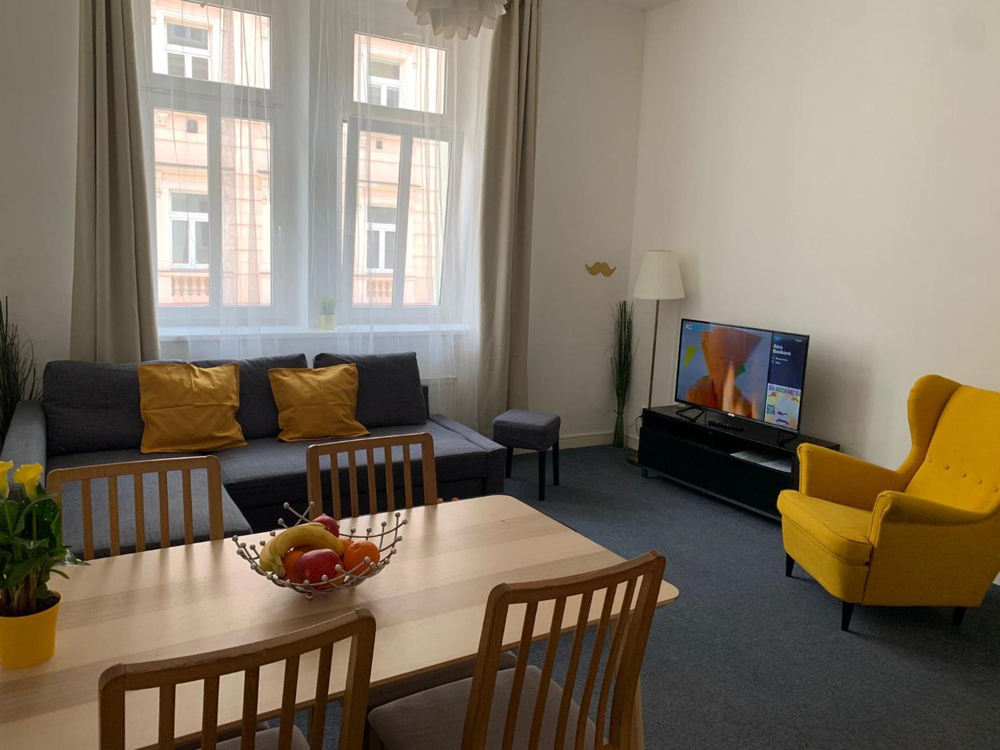 Little Tom Apartments