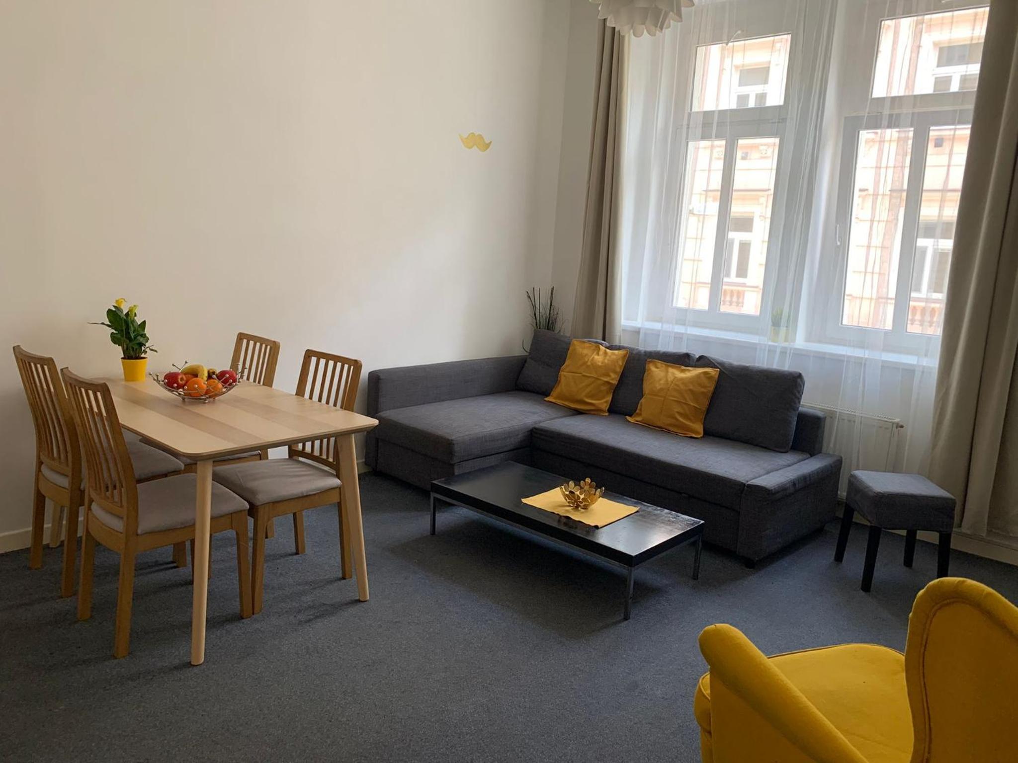 Little Tom Apartments