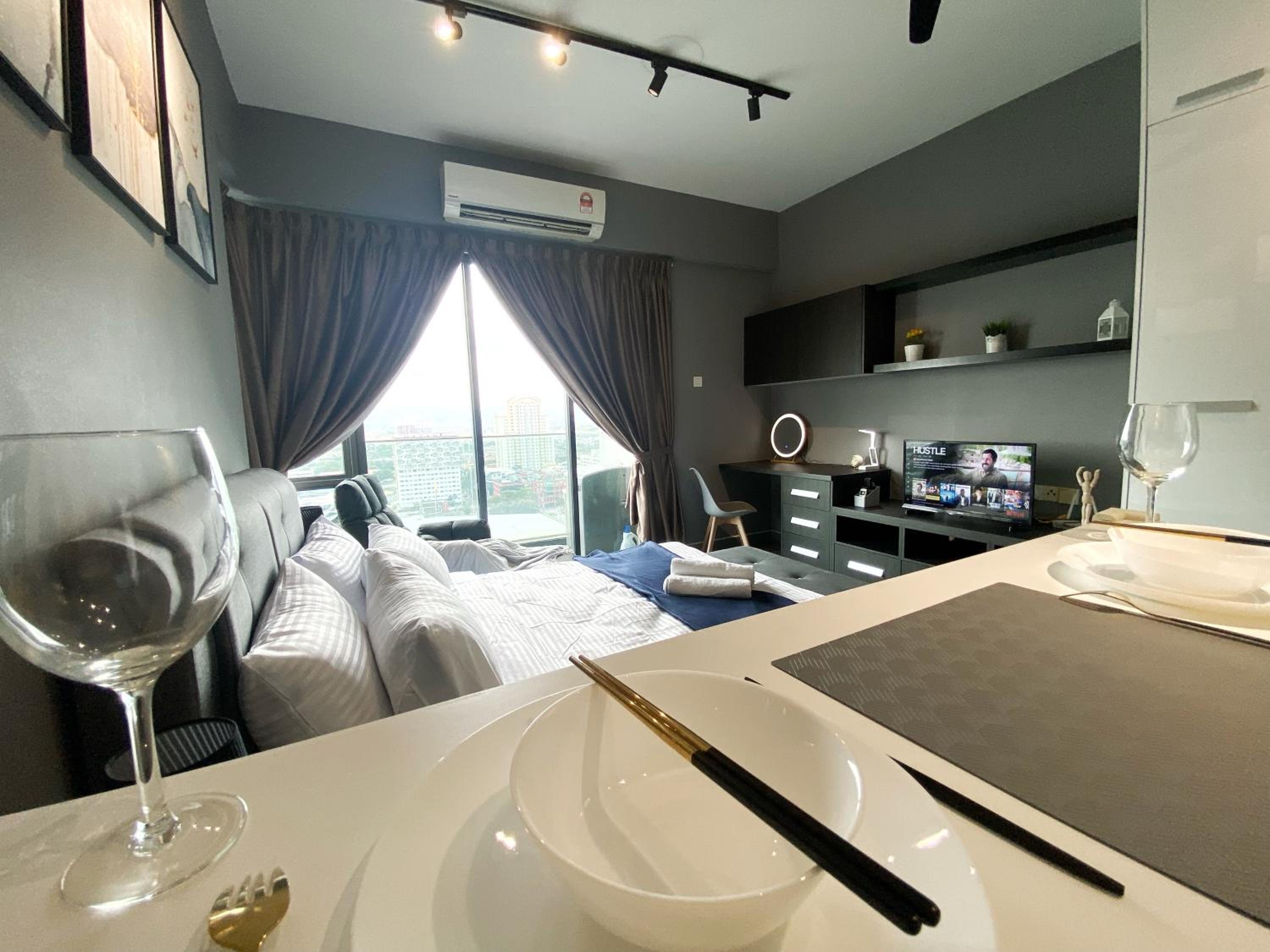 Lily & Loft - The Grand Sofo, Petaling Jaya