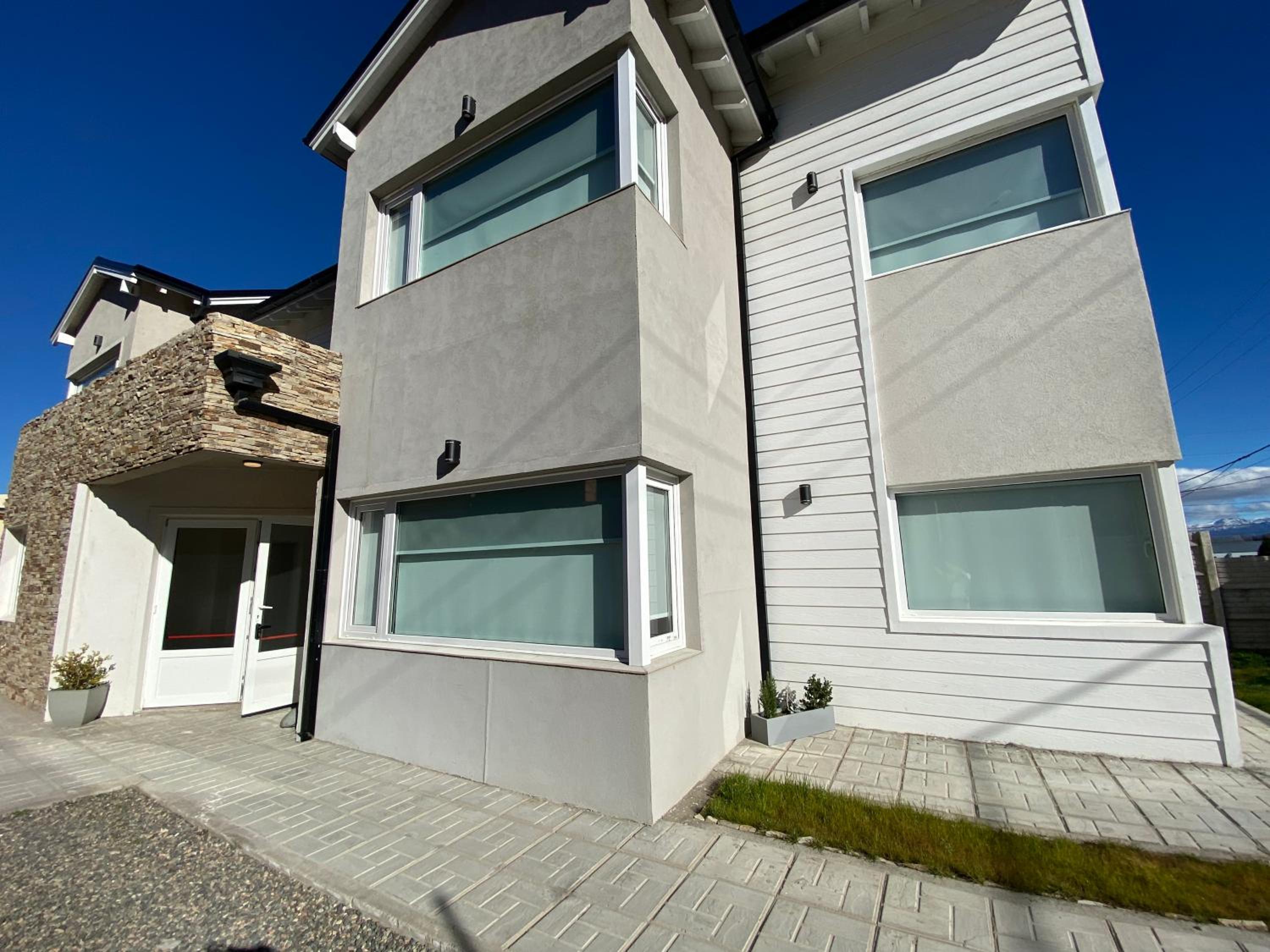 Hotel Las Cuatro Estaciones - Image 1