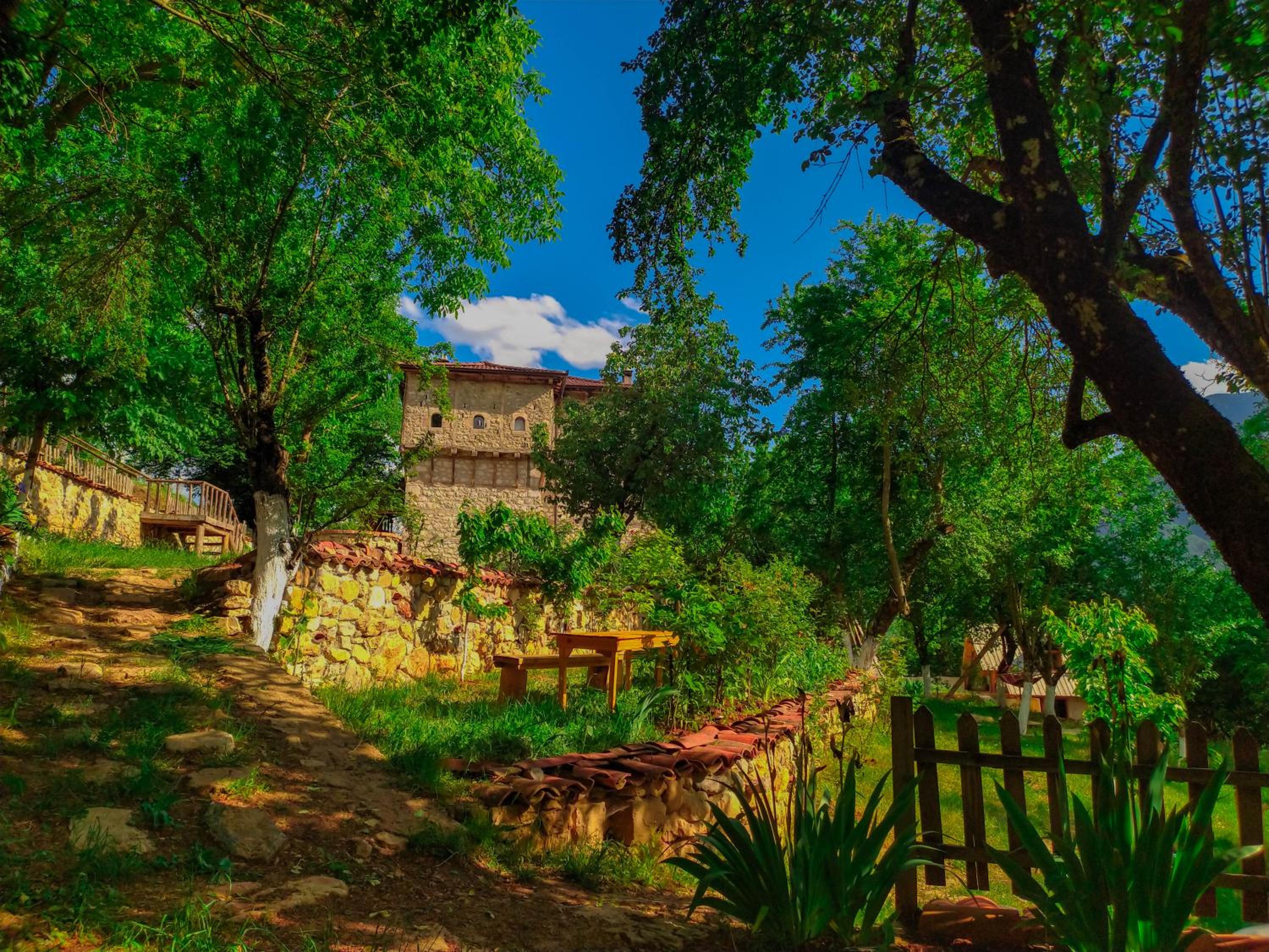 Kulla Hupi Agriturism