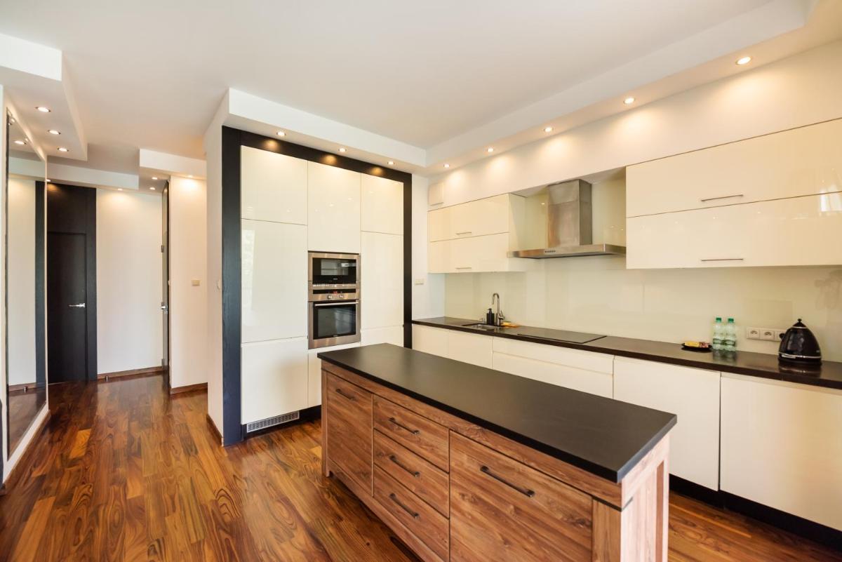 Royal Wilanów 2-bedroom Apartment view 4