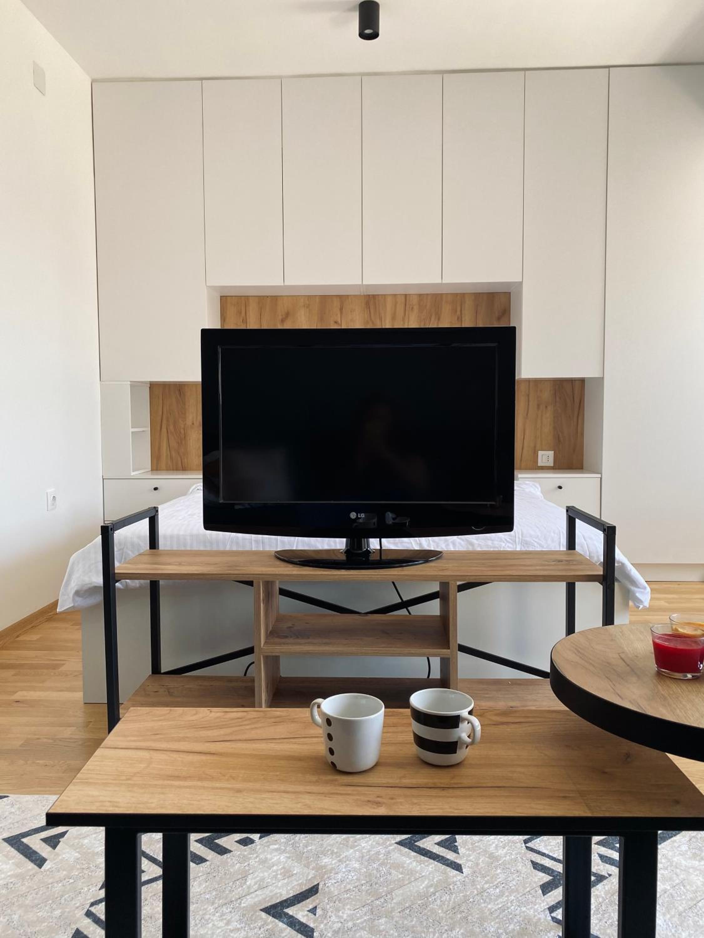 Sunshine Apartment view 2
