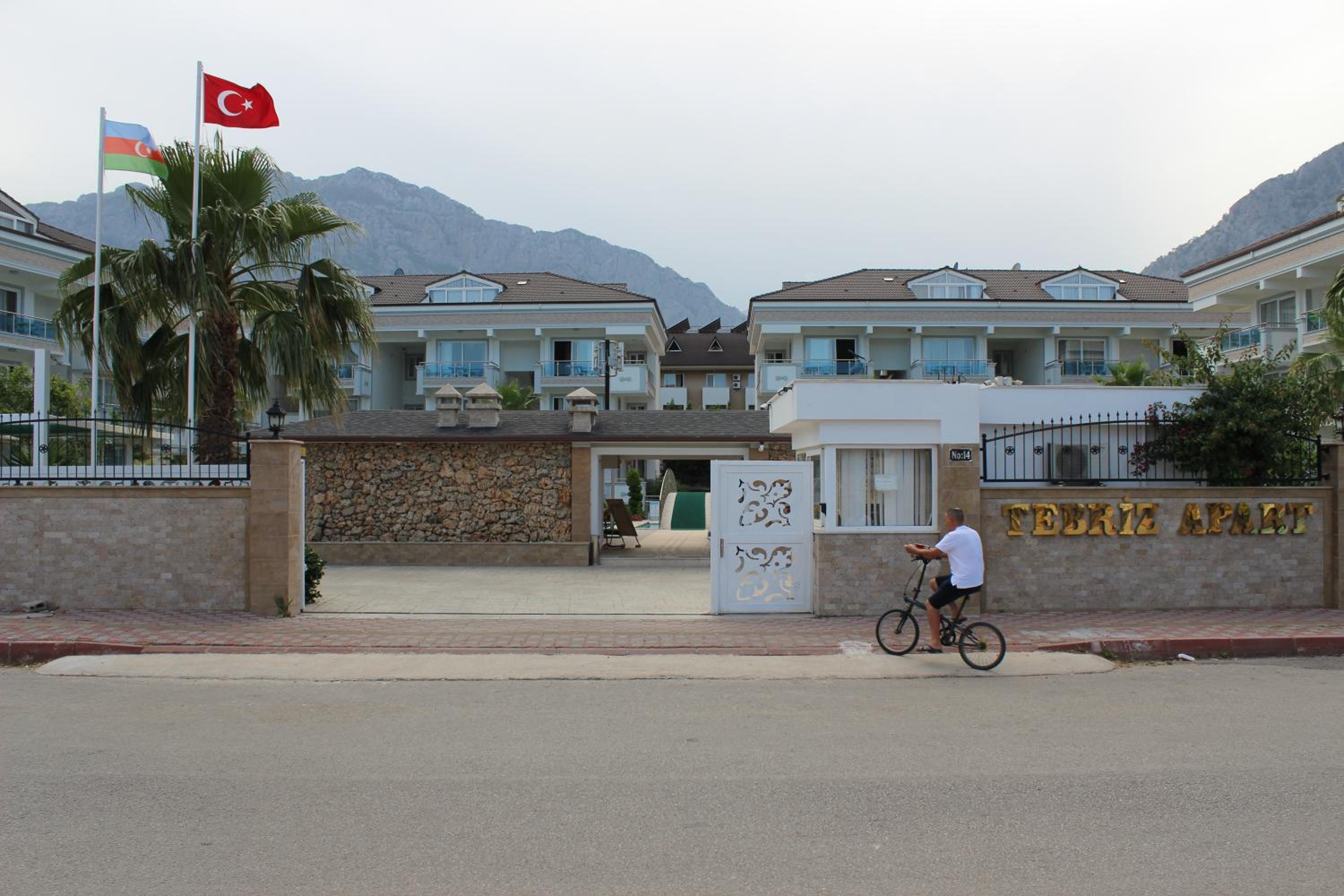 Tebriz Apart - Image 28