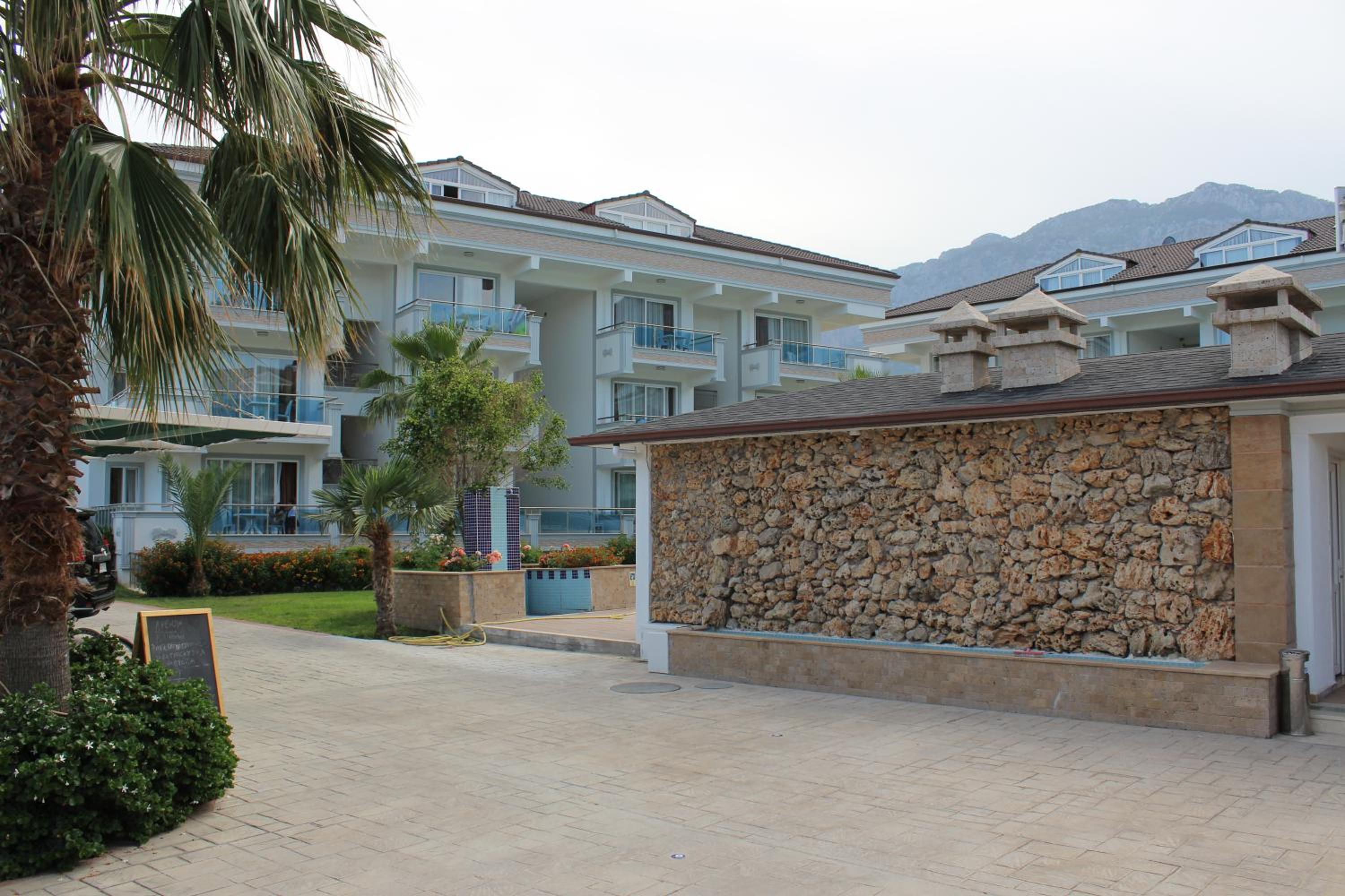 Tebriz Apart - Image 24