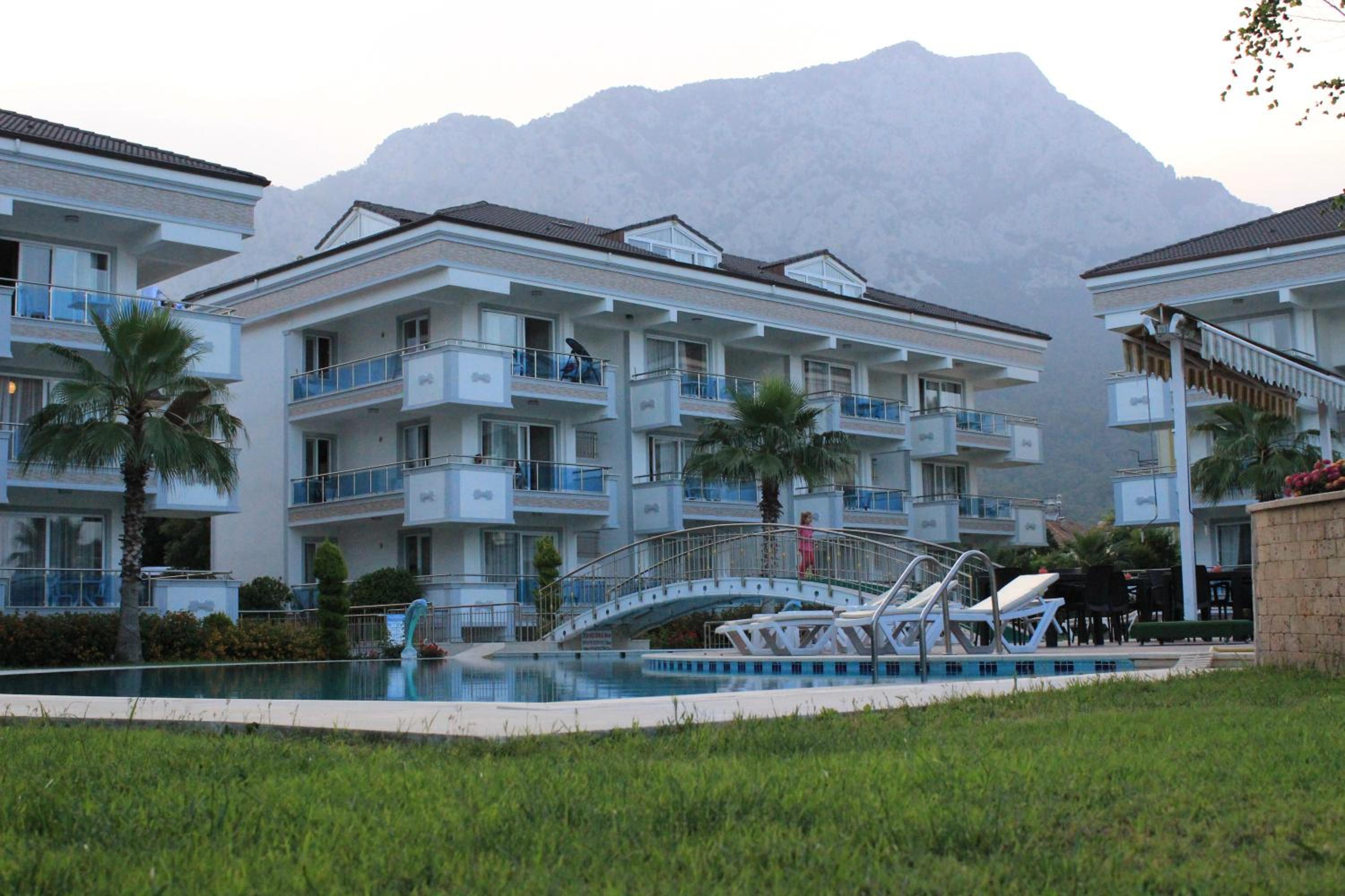 Tebriz Apart - Image 27