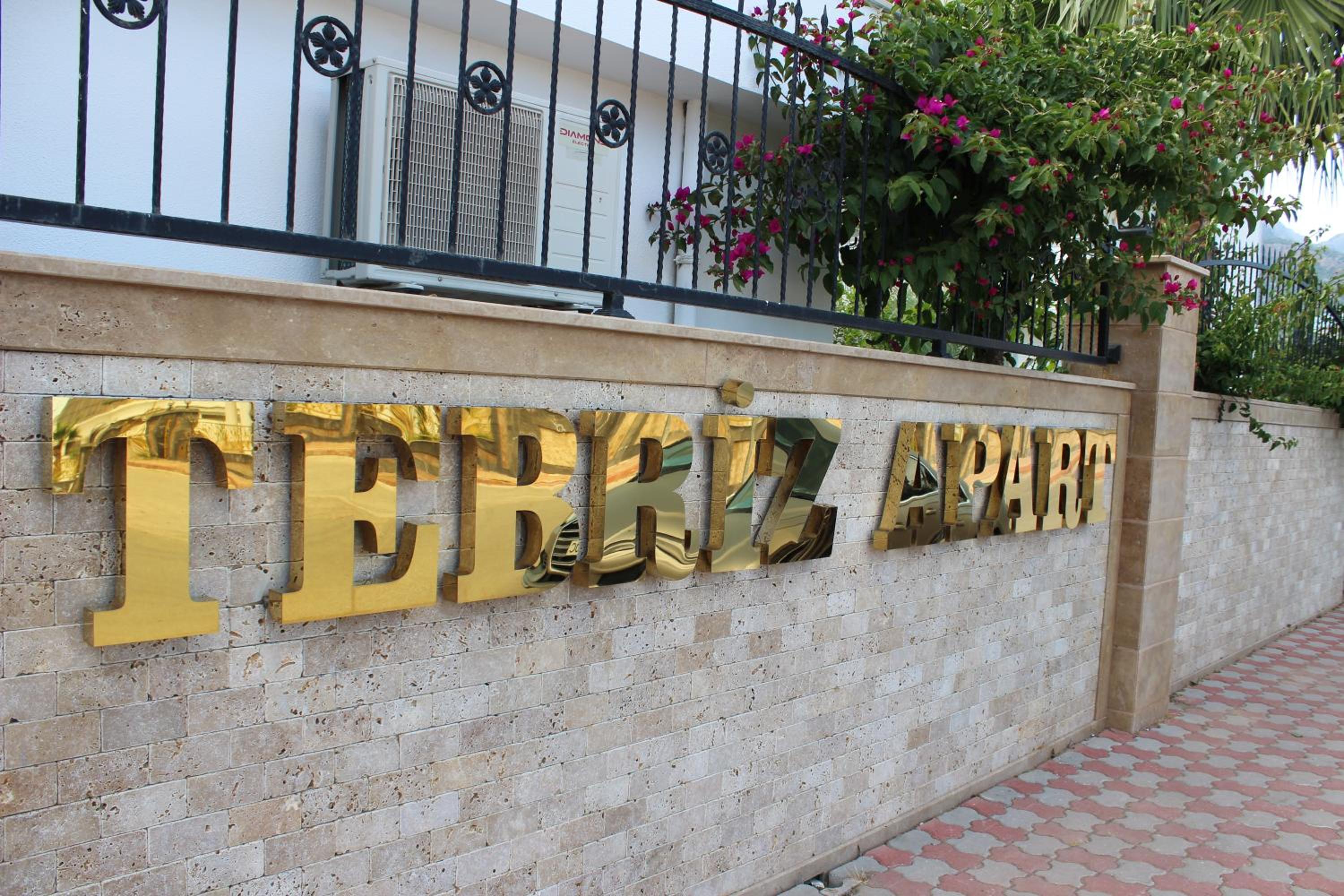 Tebriz Apart - Image 31
