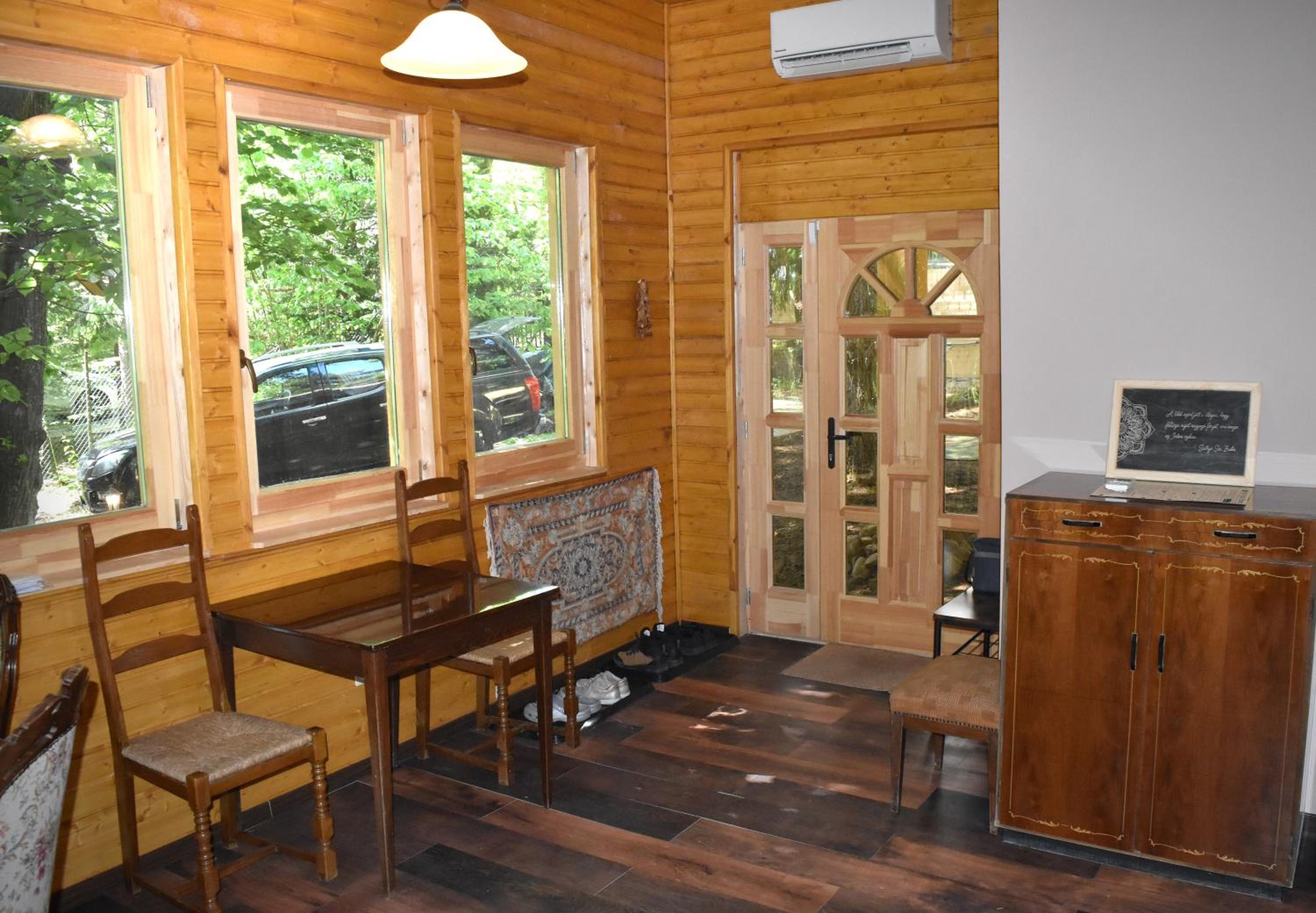 Photo 48