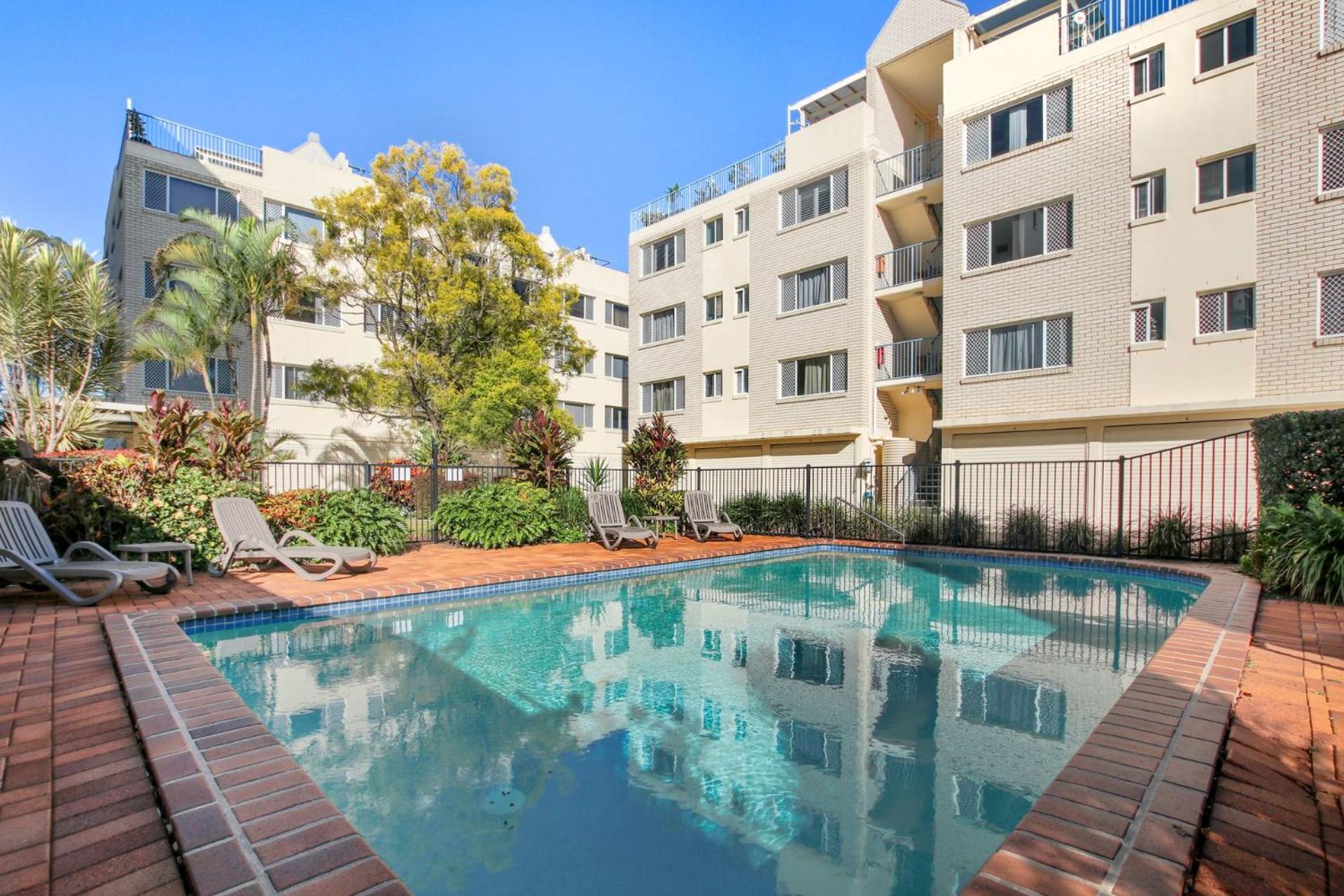 Windbourne Unit 6 101 The Esplanade Golden Beach view 3
