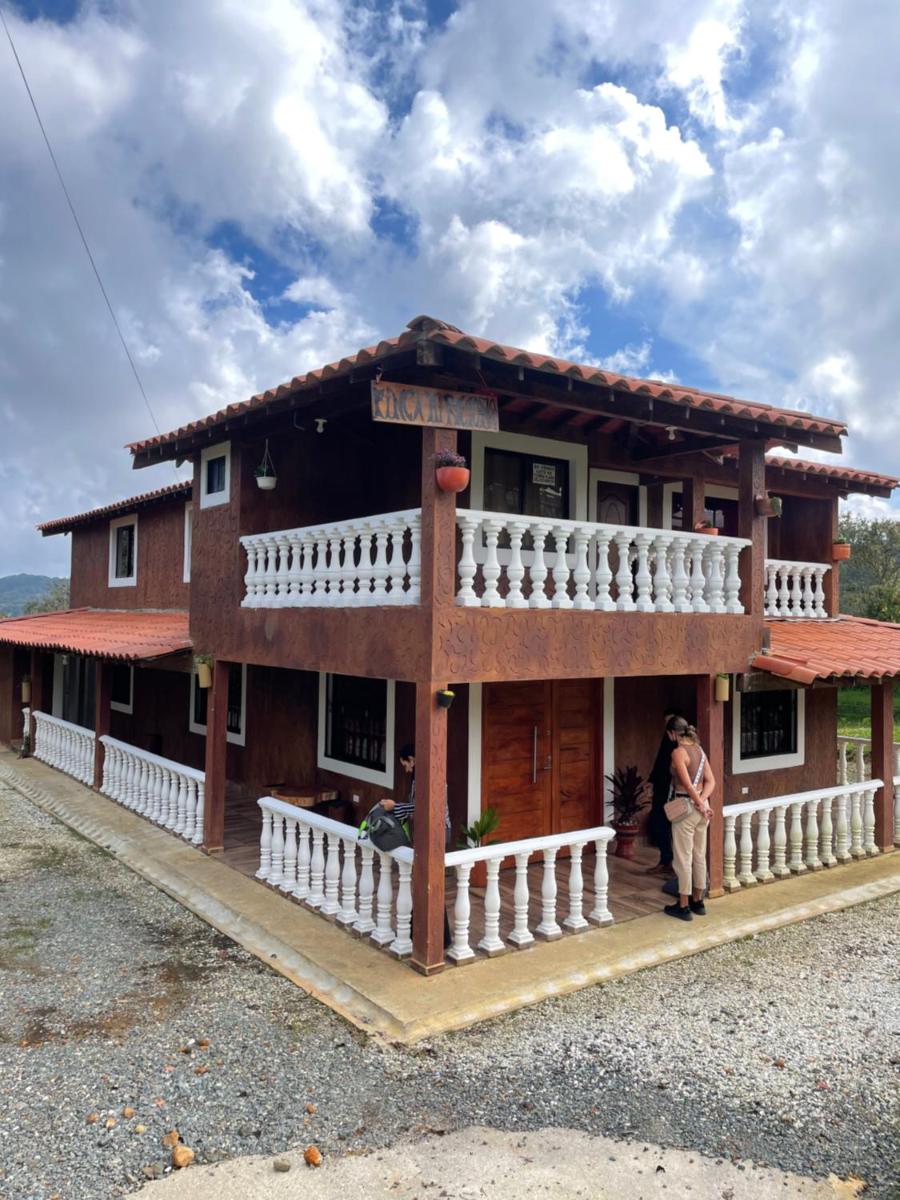 Finca vista verde hostal mágico!