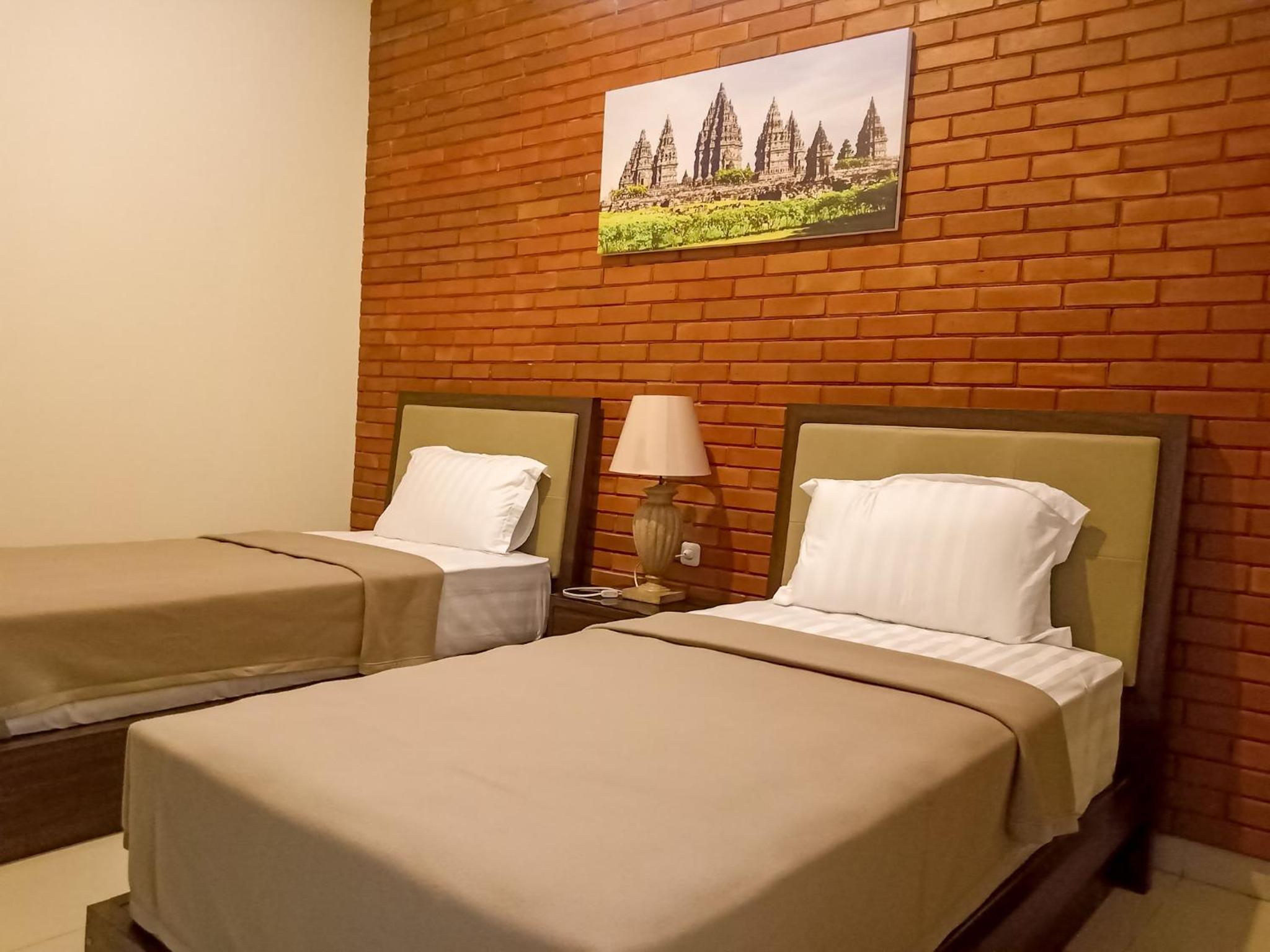 Omah Watu Homestay