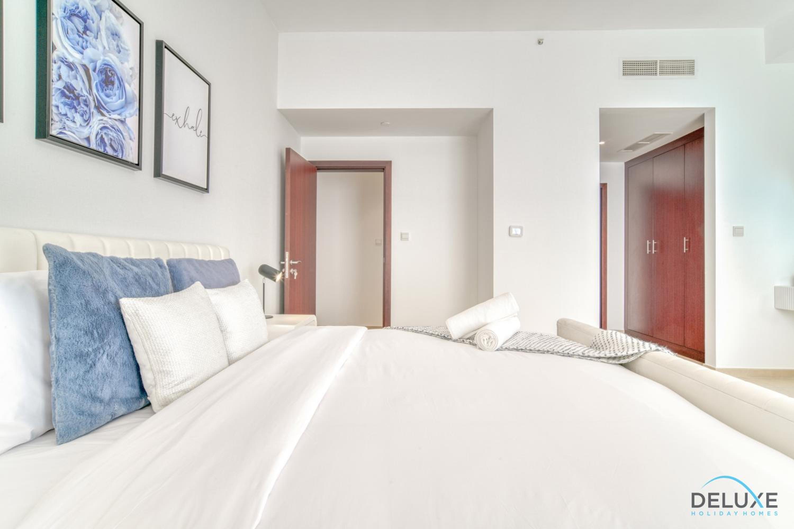 Impeccable 2BR at Bahar 2 JBR by Deluxe Holiday Homes