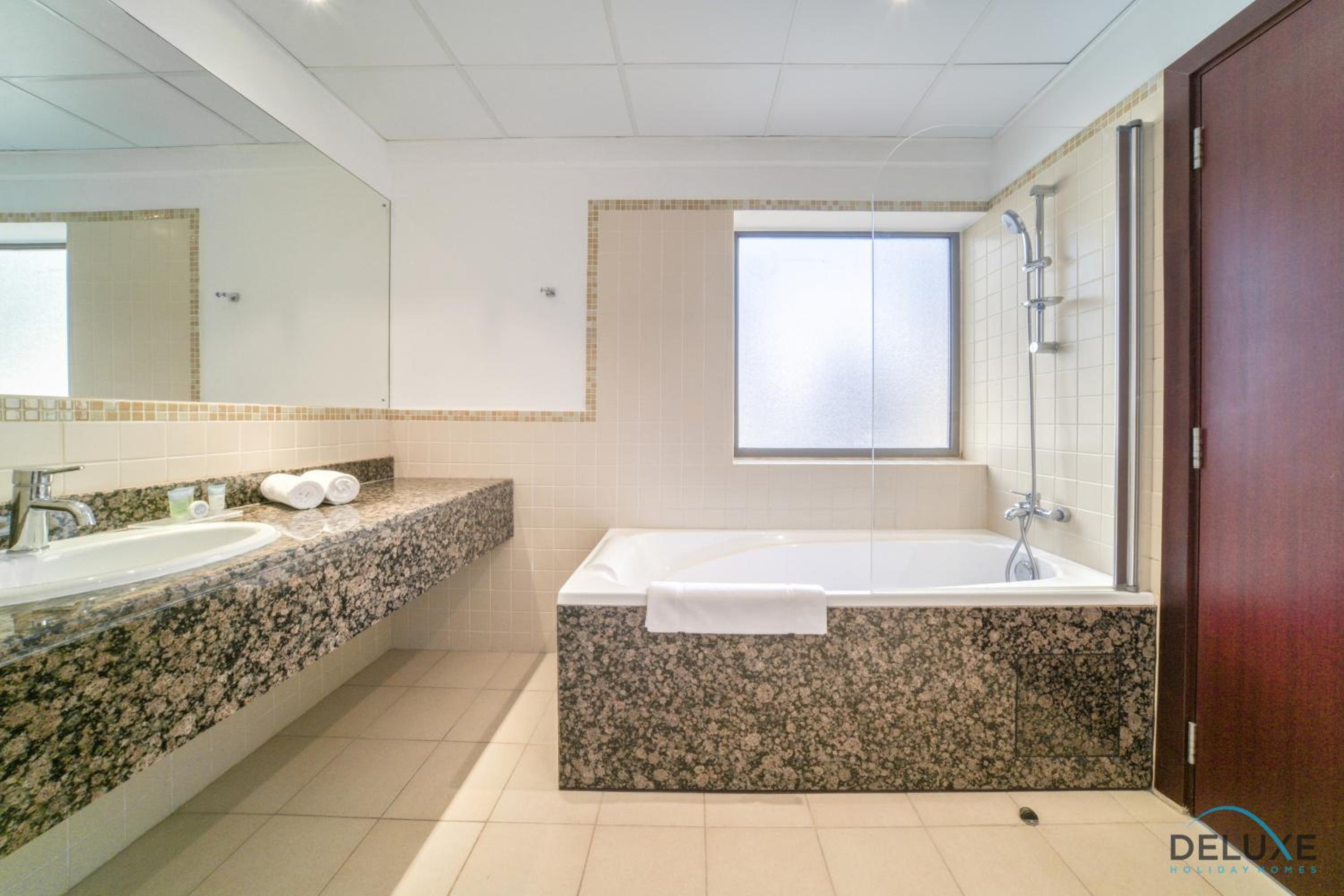 Impeccable 2BR at Bahar 2 JBR by Deluxe Holiday Homes