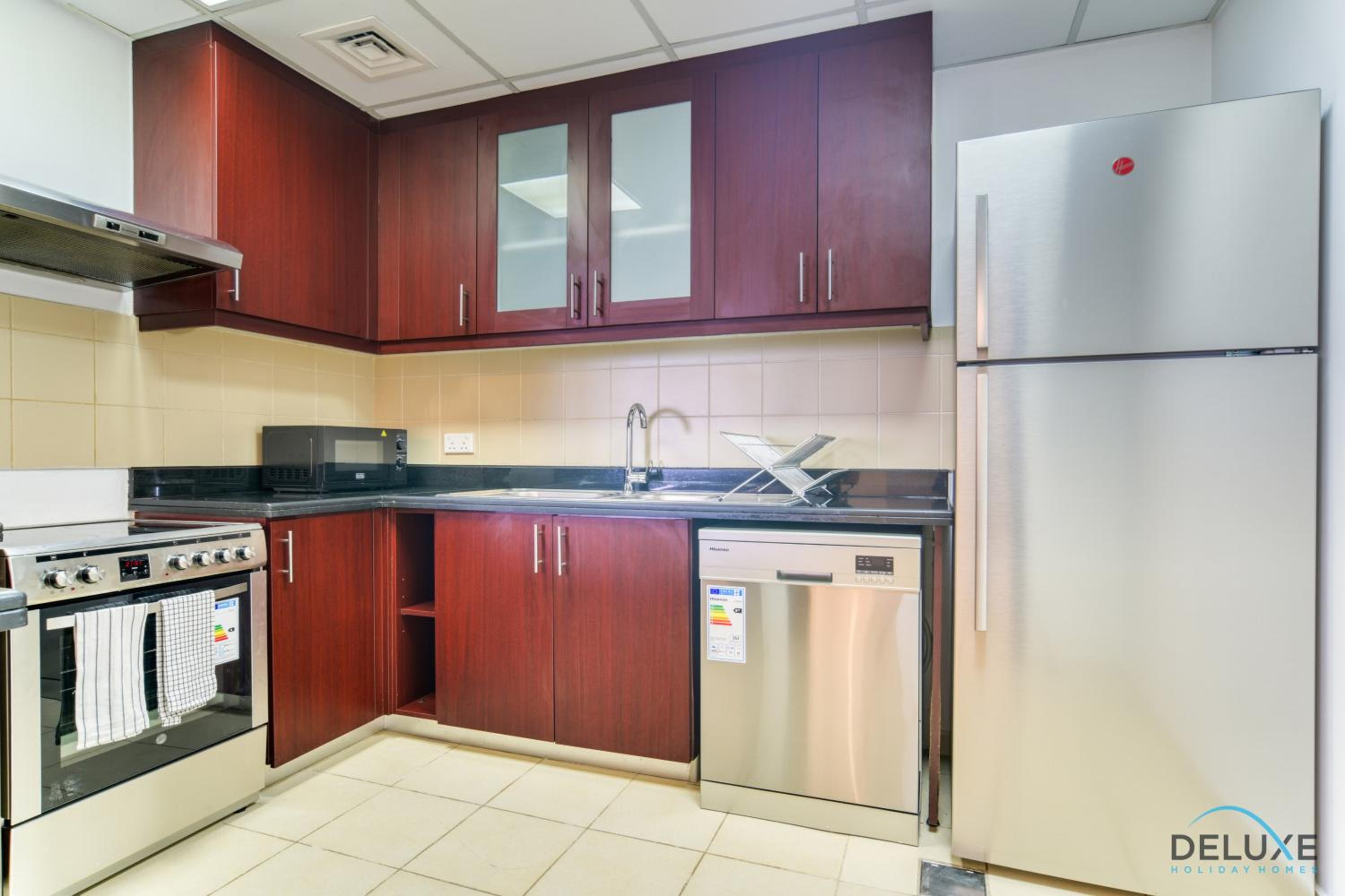 Impeccable 2BR at Bahar 2 JBR by Deluxe Holiday Homes