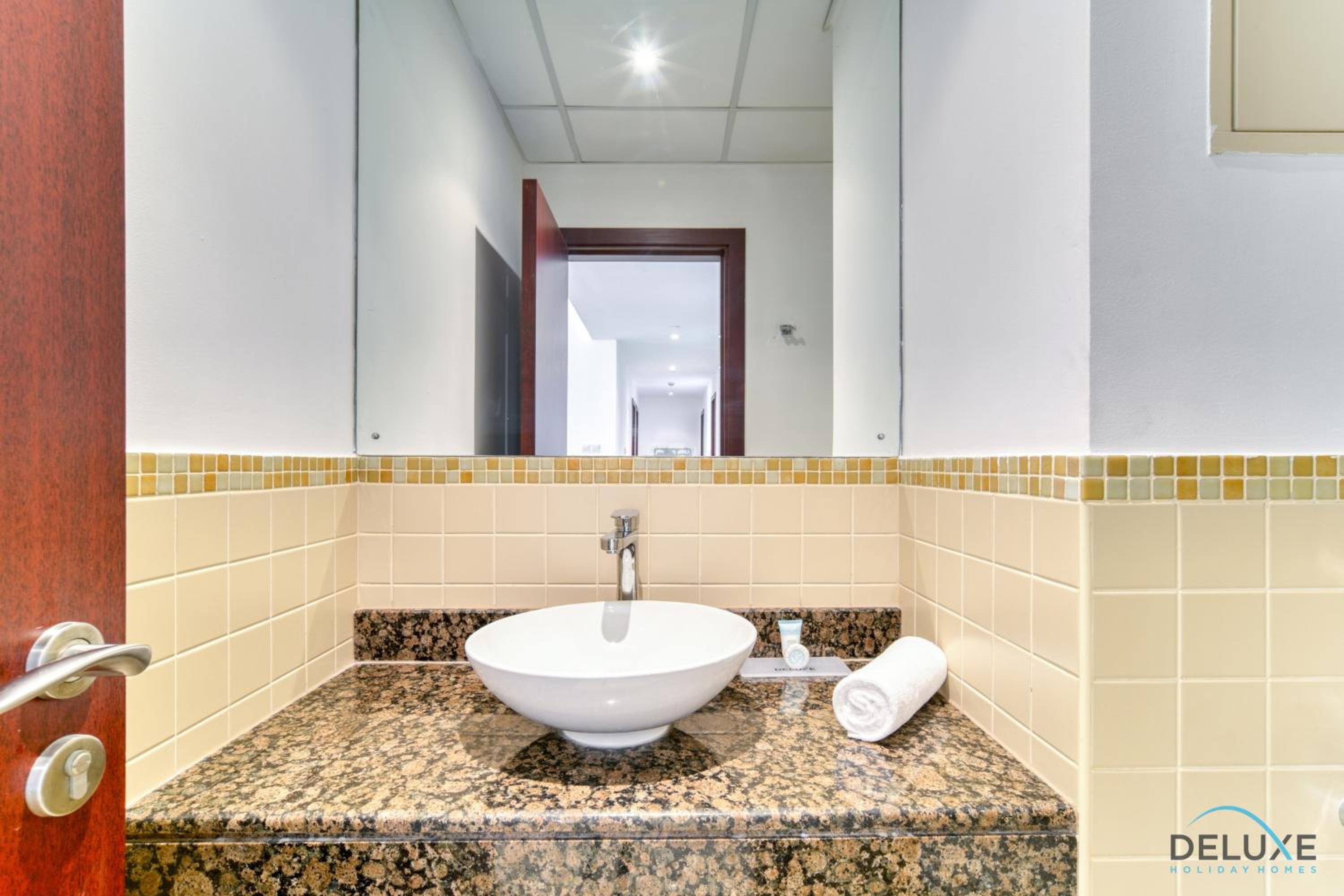 Impeccable 2BR at Bahar 2 JBR by Deluxe Holiday Homes