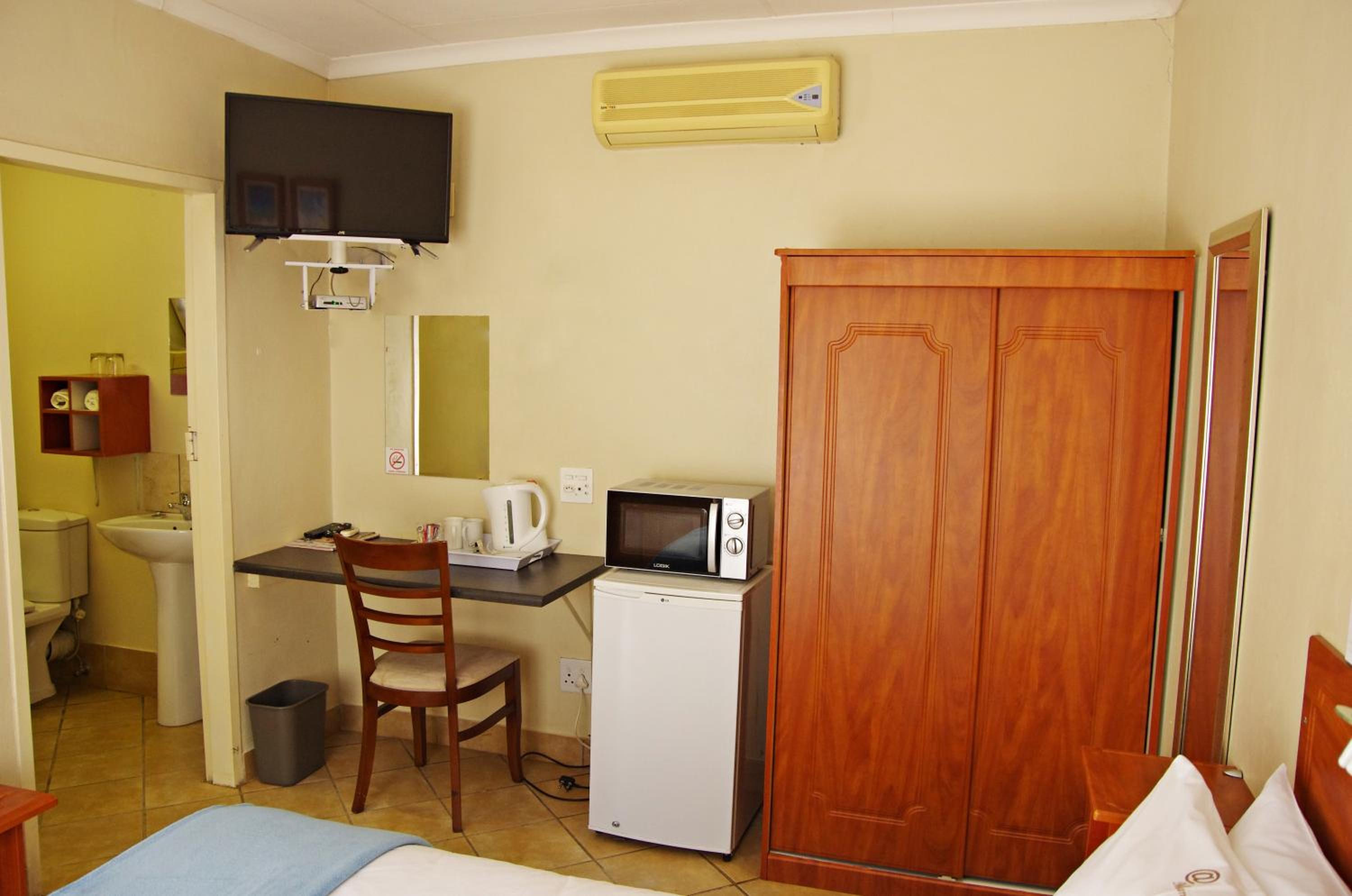 Photo 25