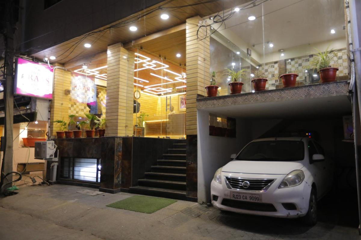 restaurant