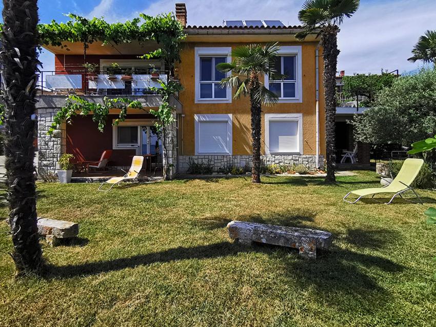 Apartments Nea