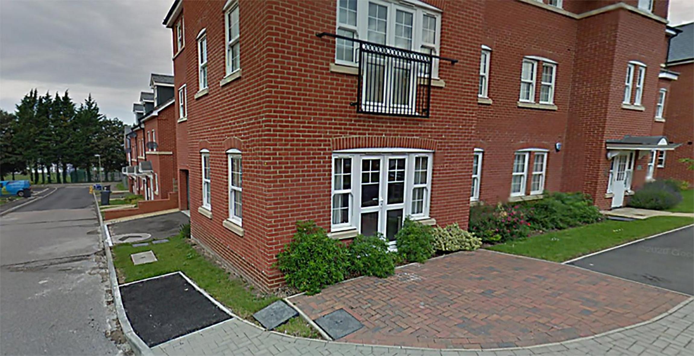 The Augustine - Modern two Bed Ground floor apartment with parking