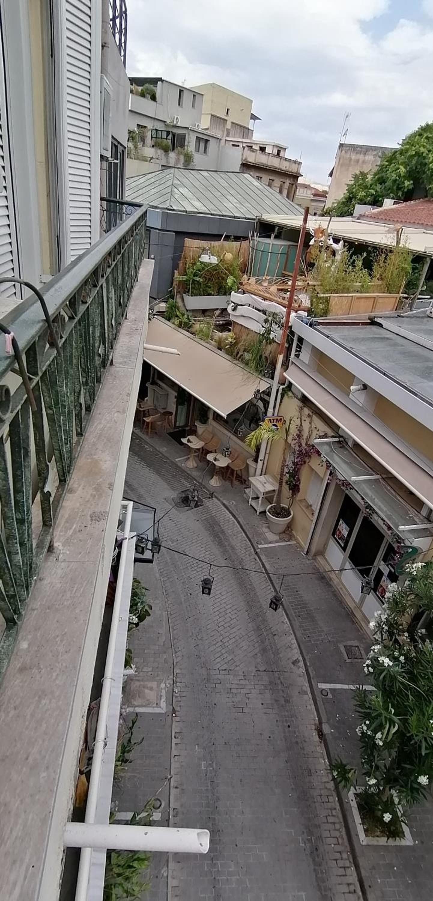 SHARED ROOMS NEAR ACROPOLIS AND MONASTIRAKI