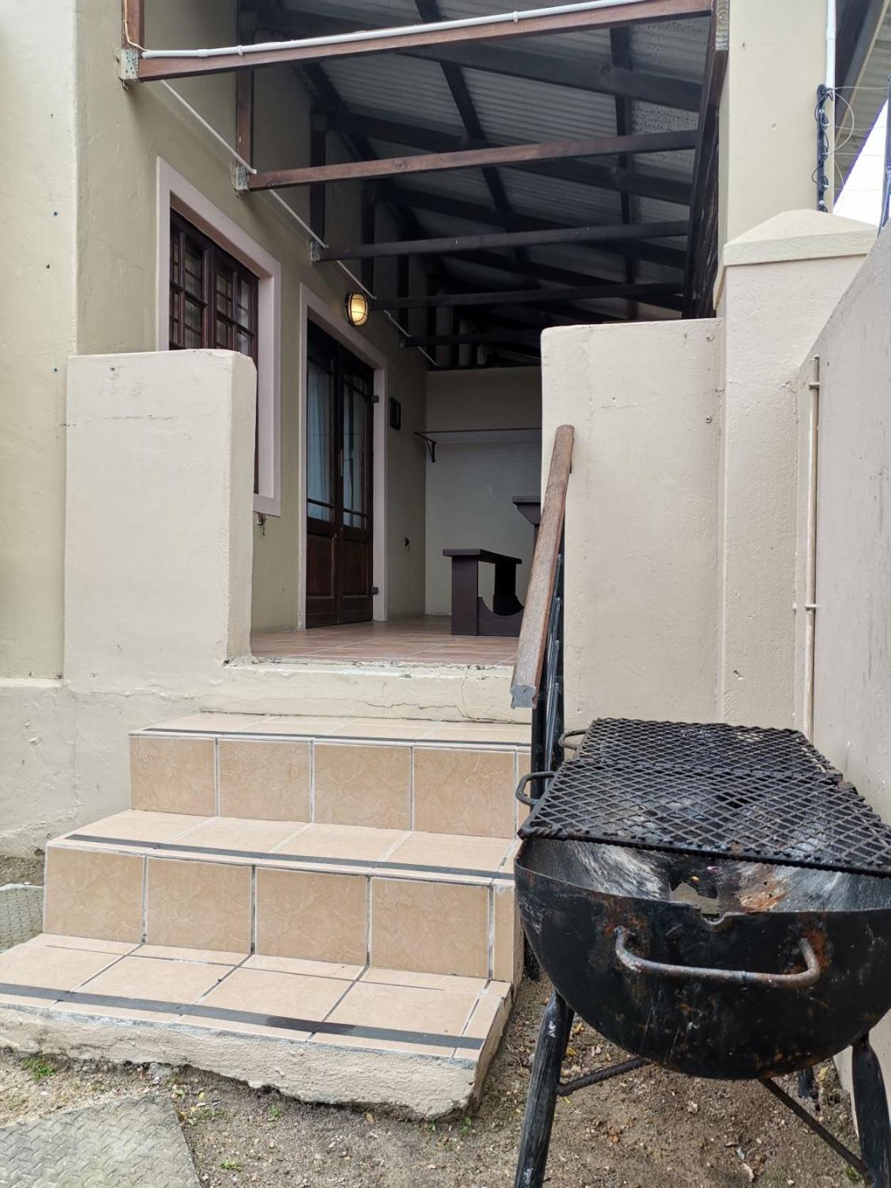 Tourist Lodge Gansbaai