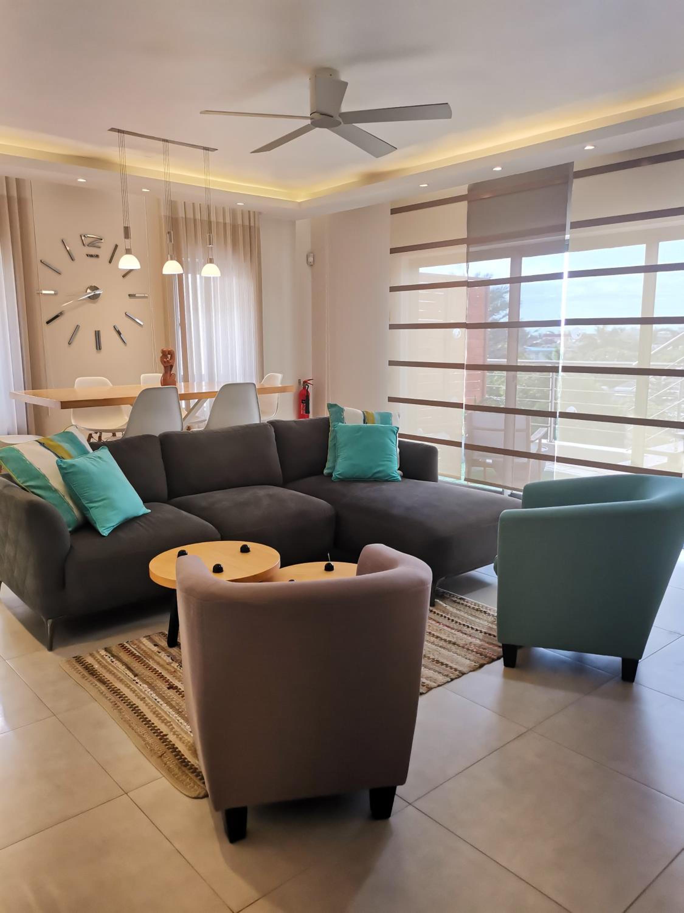 PEREYBERE -PREMIUM STAY- WITH POOL - BEACHCOVE Apartments, North Living, APT 8 view 4