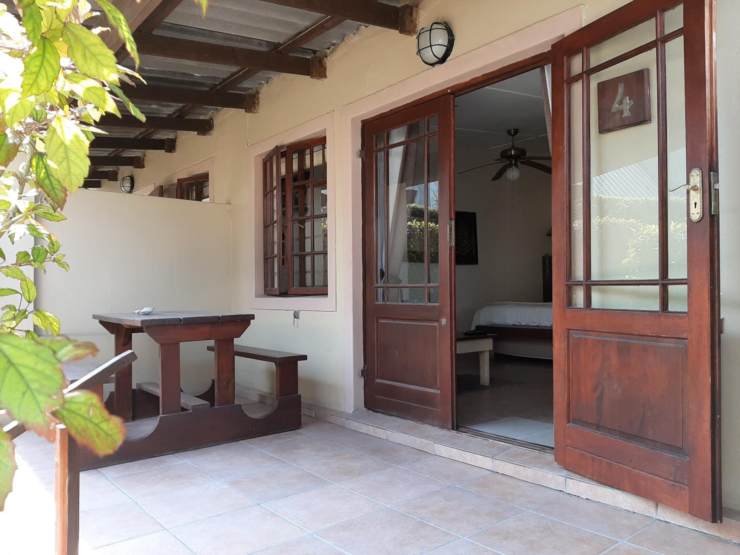 Tourist Lodge Gansbaai