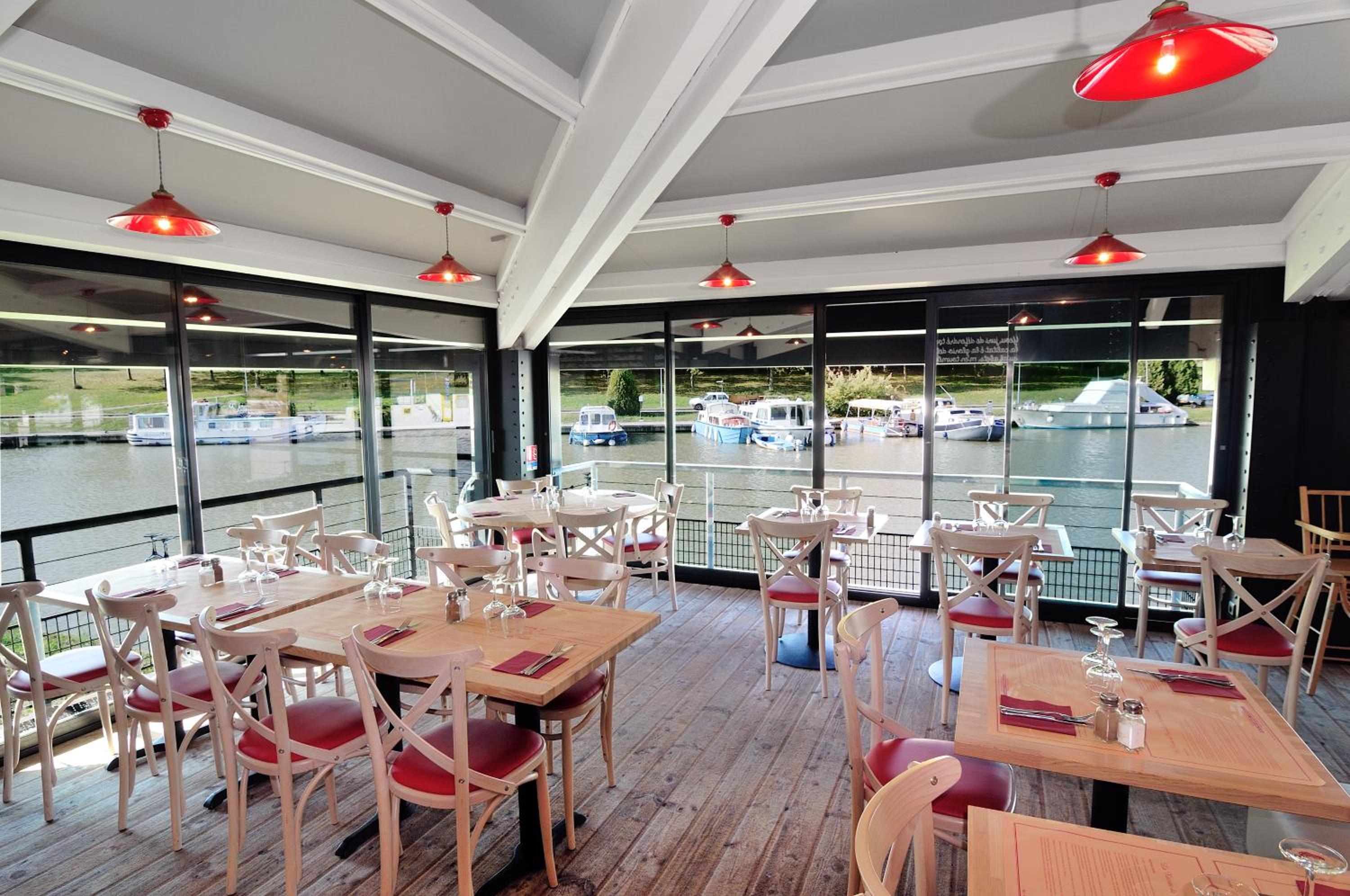 restaurant