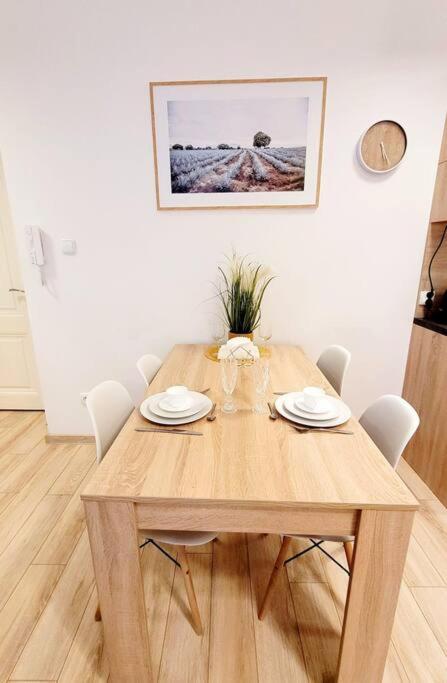 GOLDEN Apartment Bosacka Krakow Old Town 2 rooms view 2