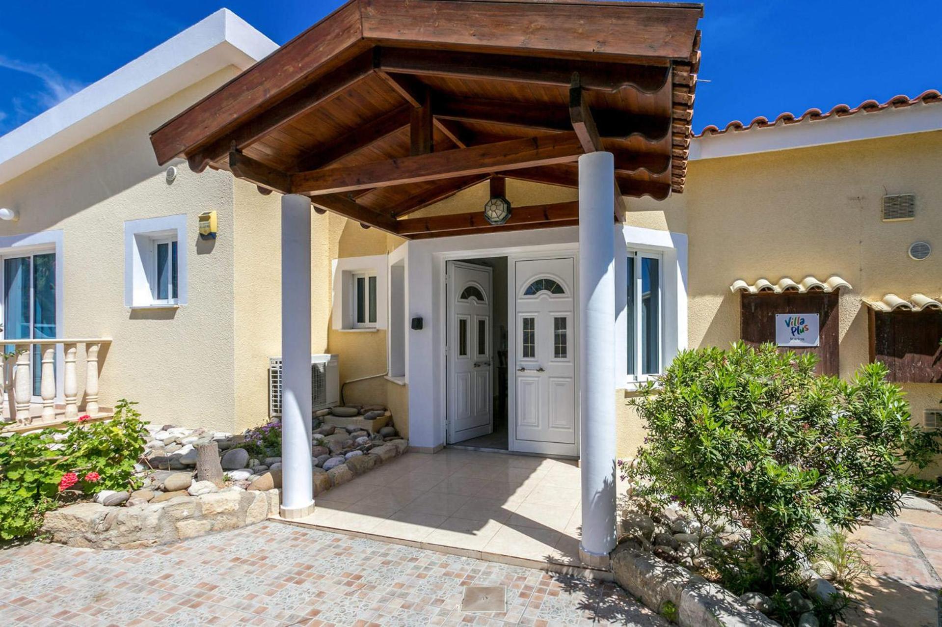 Villa Marios by Villa Plus