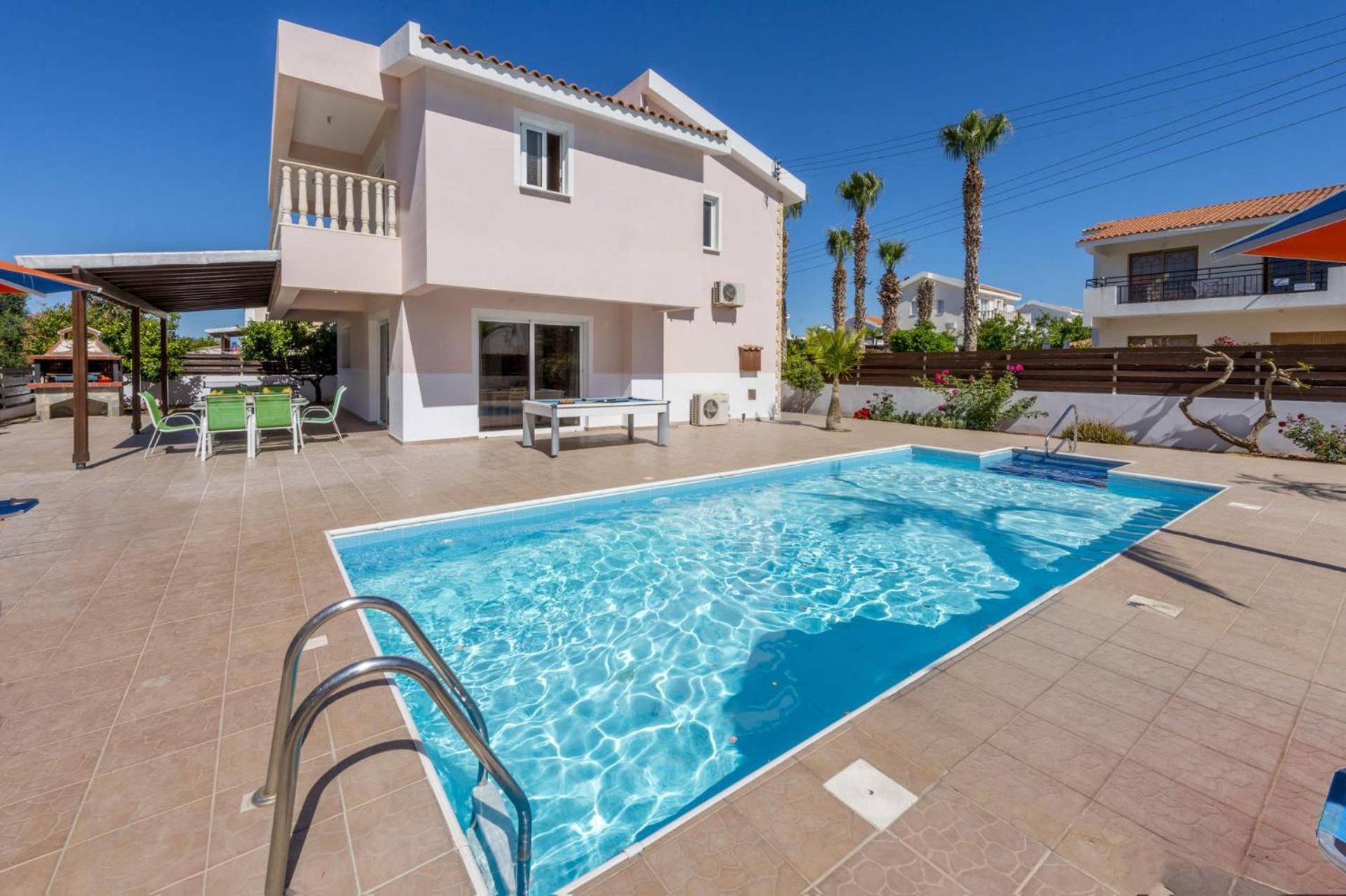 Villa Coral Athina by Villa Plus