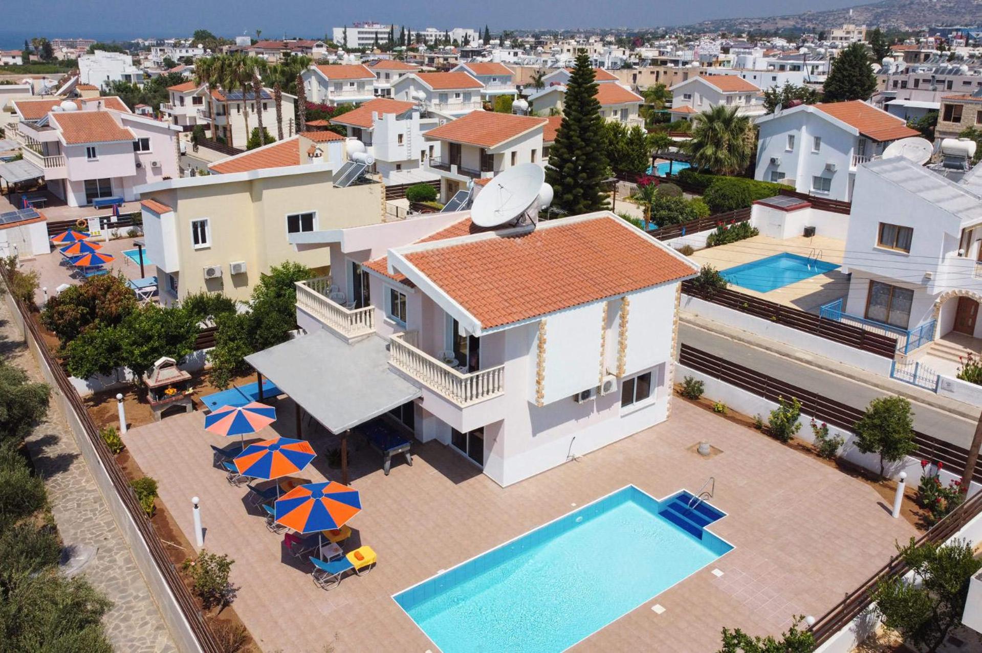Villa Dione by Villa Plus