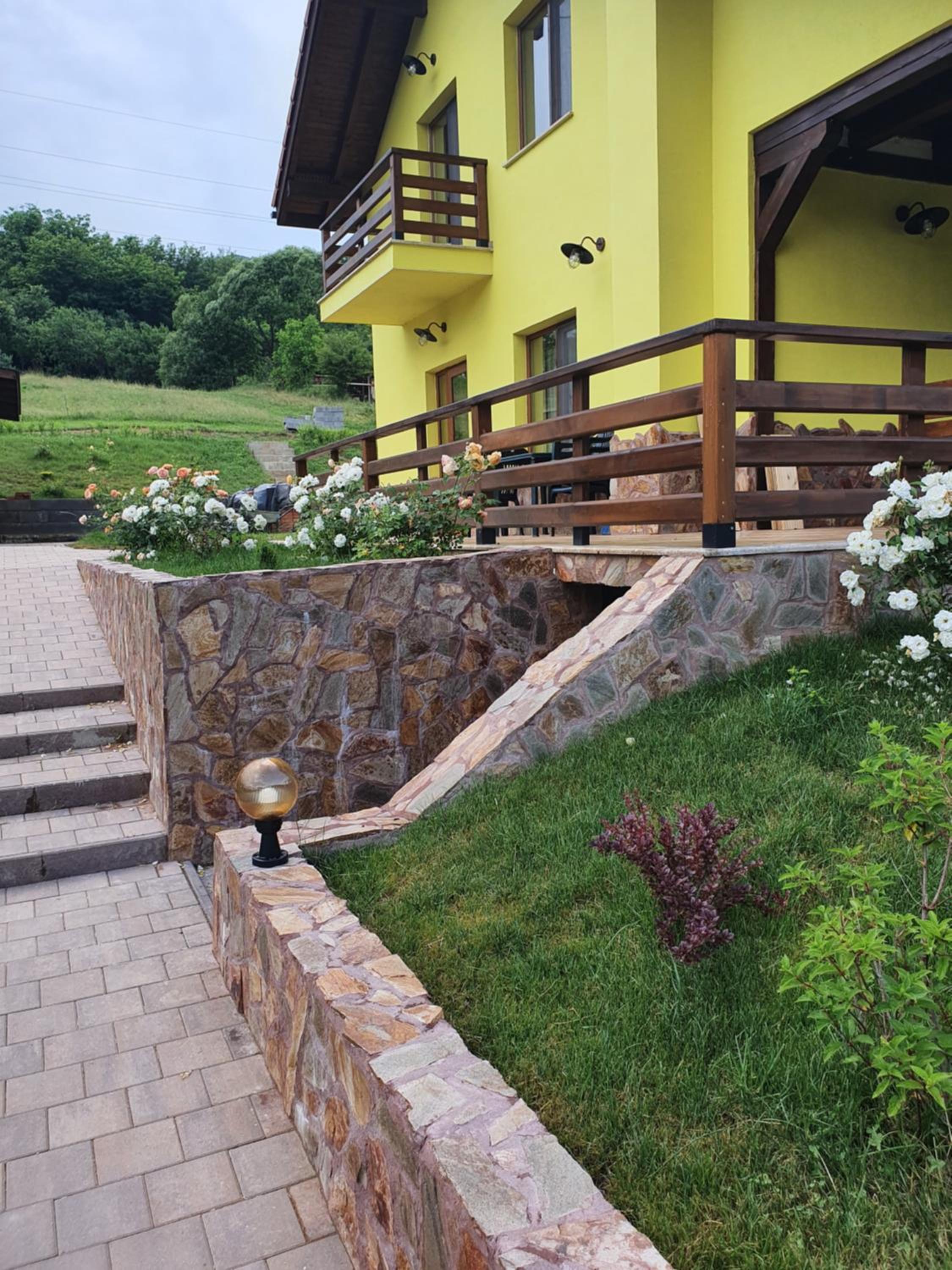 Photo 8