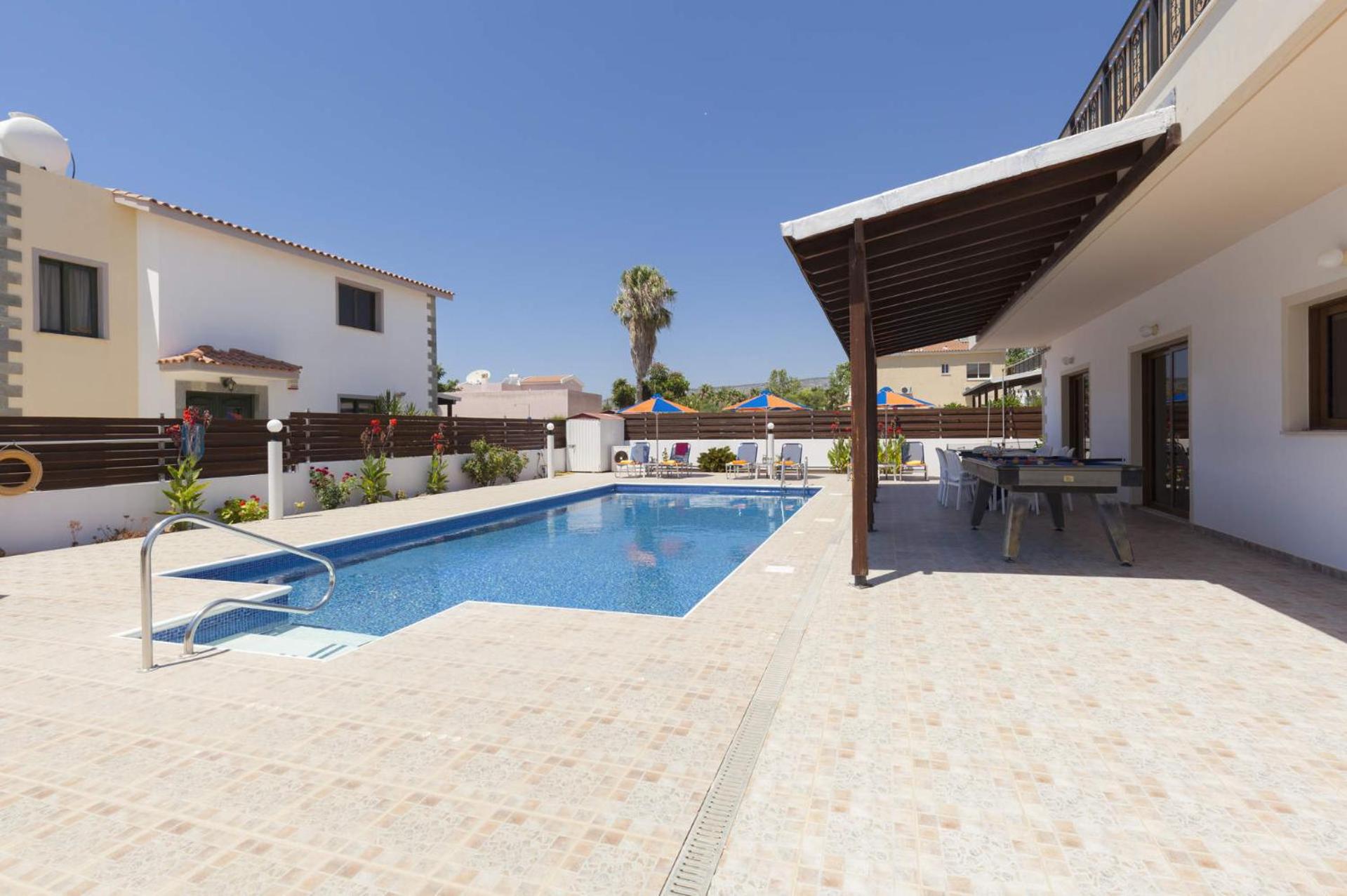Villa Angela Coral by Villa Plus