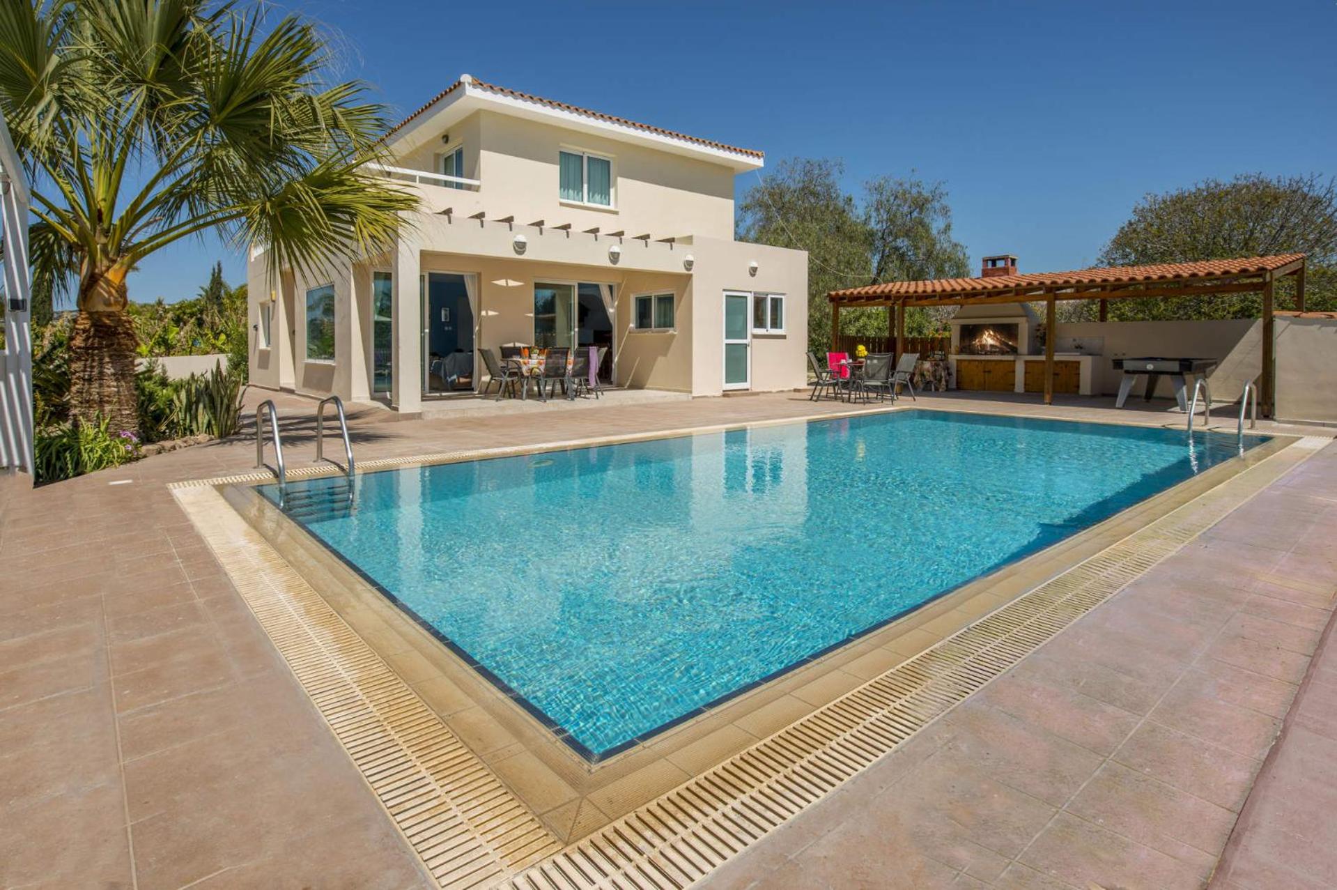 Villa Antigoni by Villa Plus