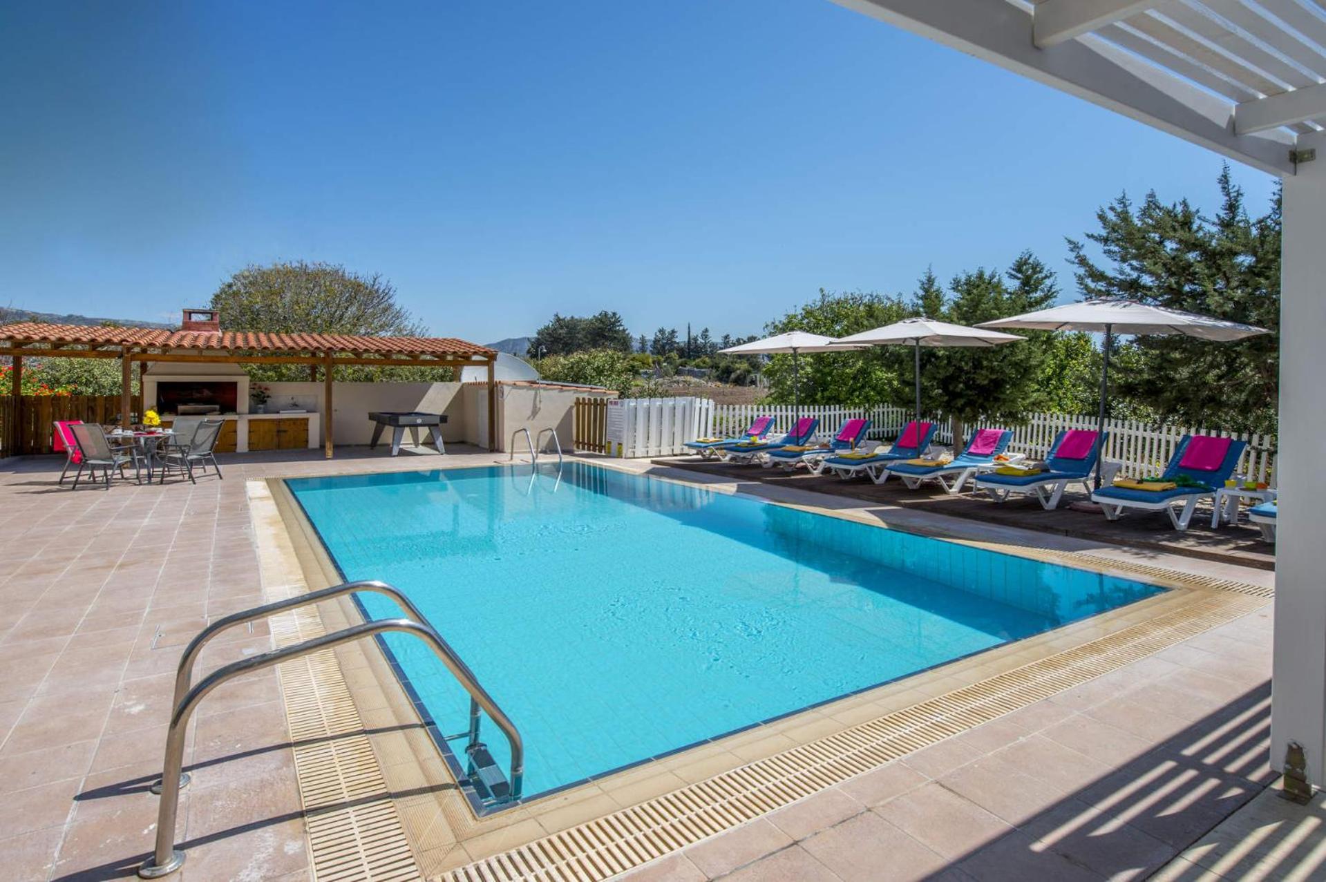 Villa Antigoni by Villa Plus