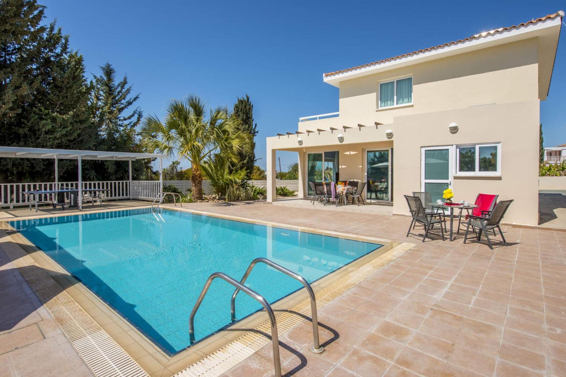 Villa Antigoni by Villa Plus