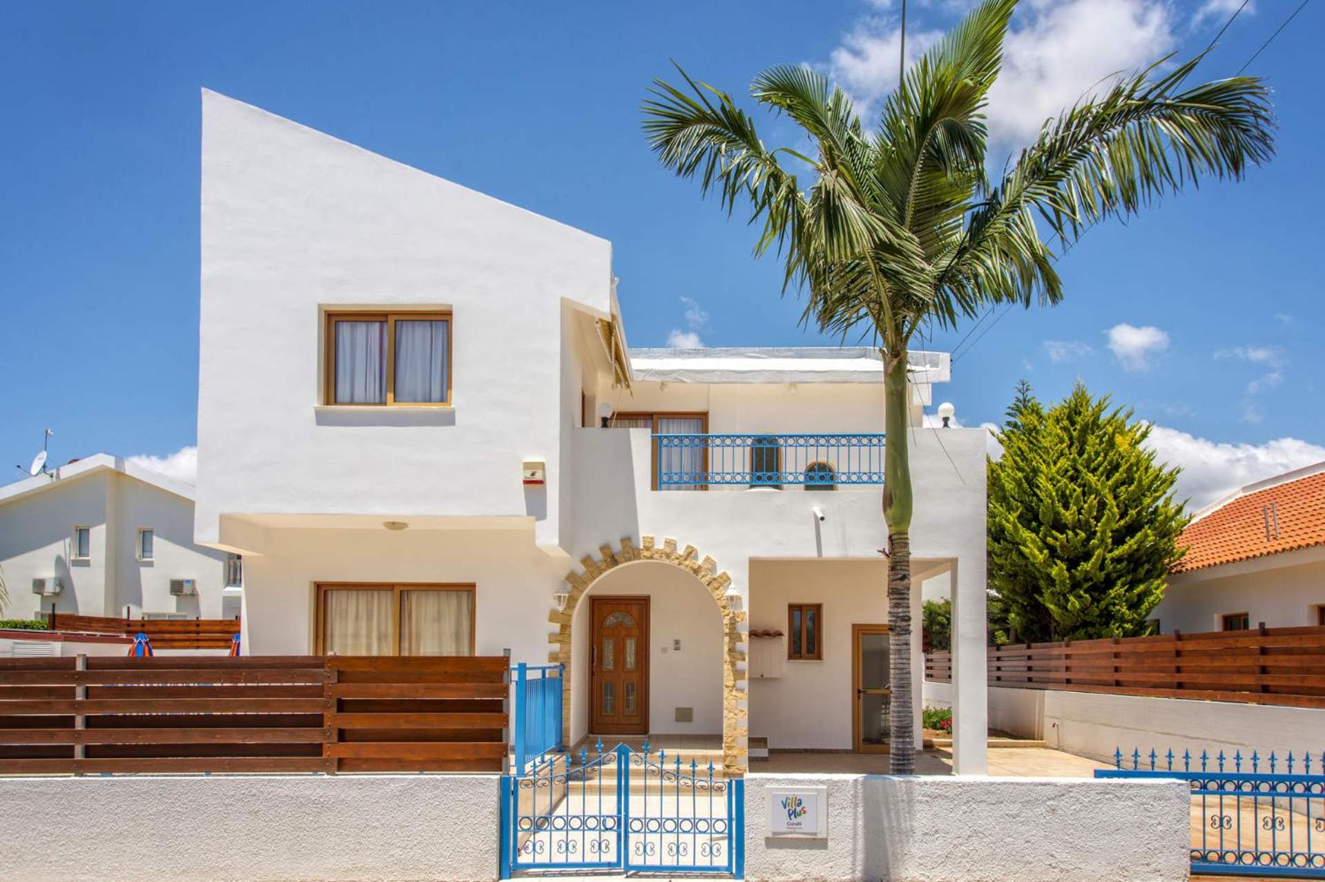 Villa Coralli by Villa Plus