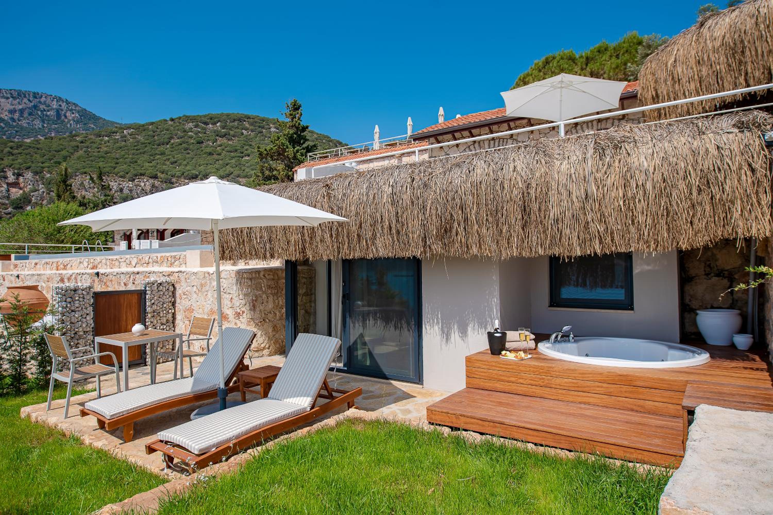 Kale Suites, heated pool in winter, adults only - Image 15