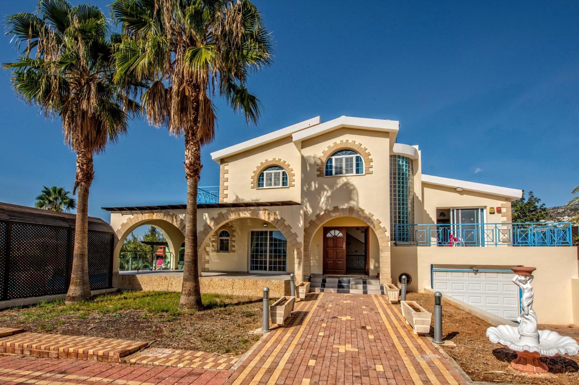 Villa Danae Coral Bay by Villa Plus