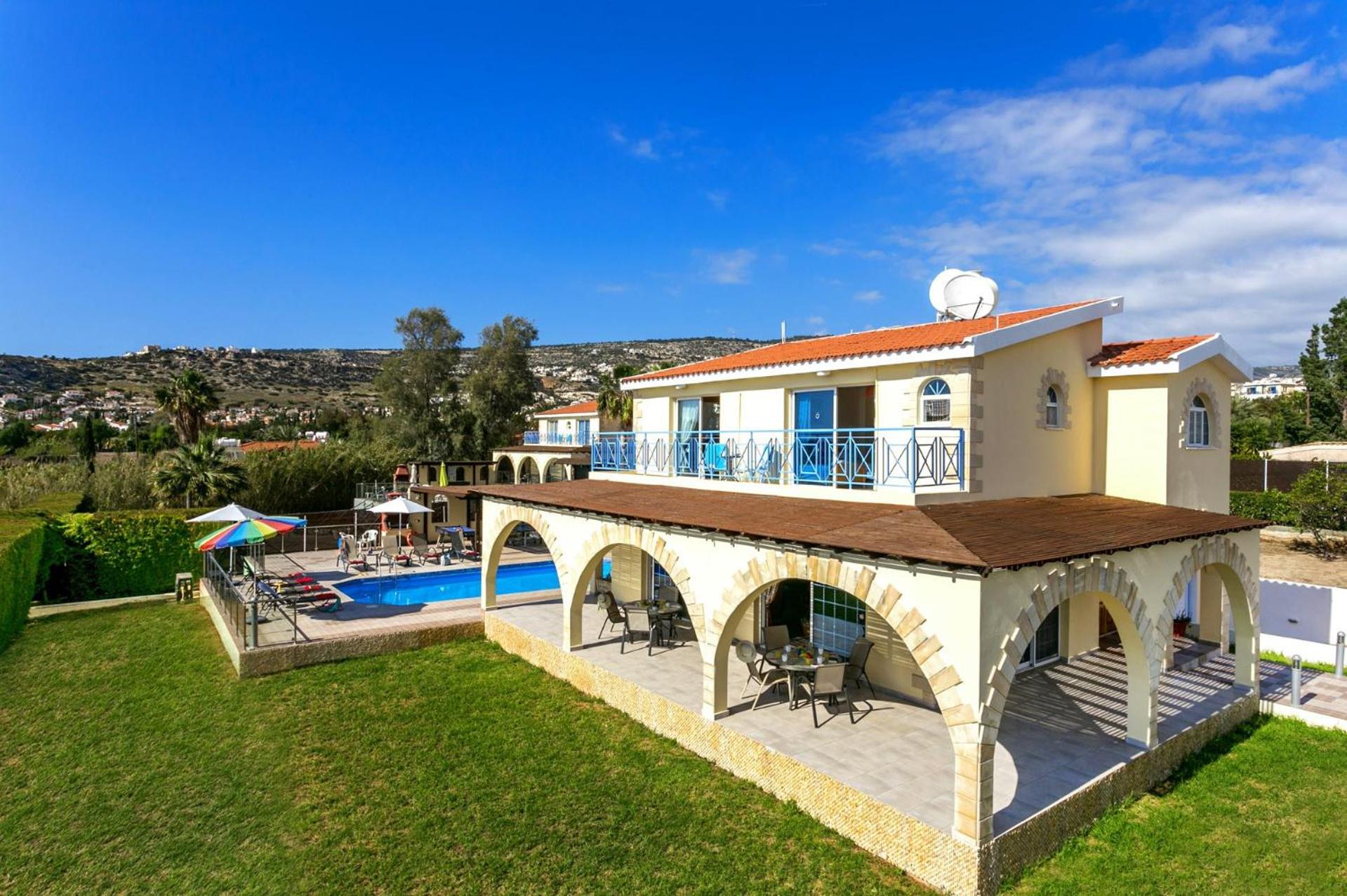 Villa Joanna Coral Bay by Villa Plus