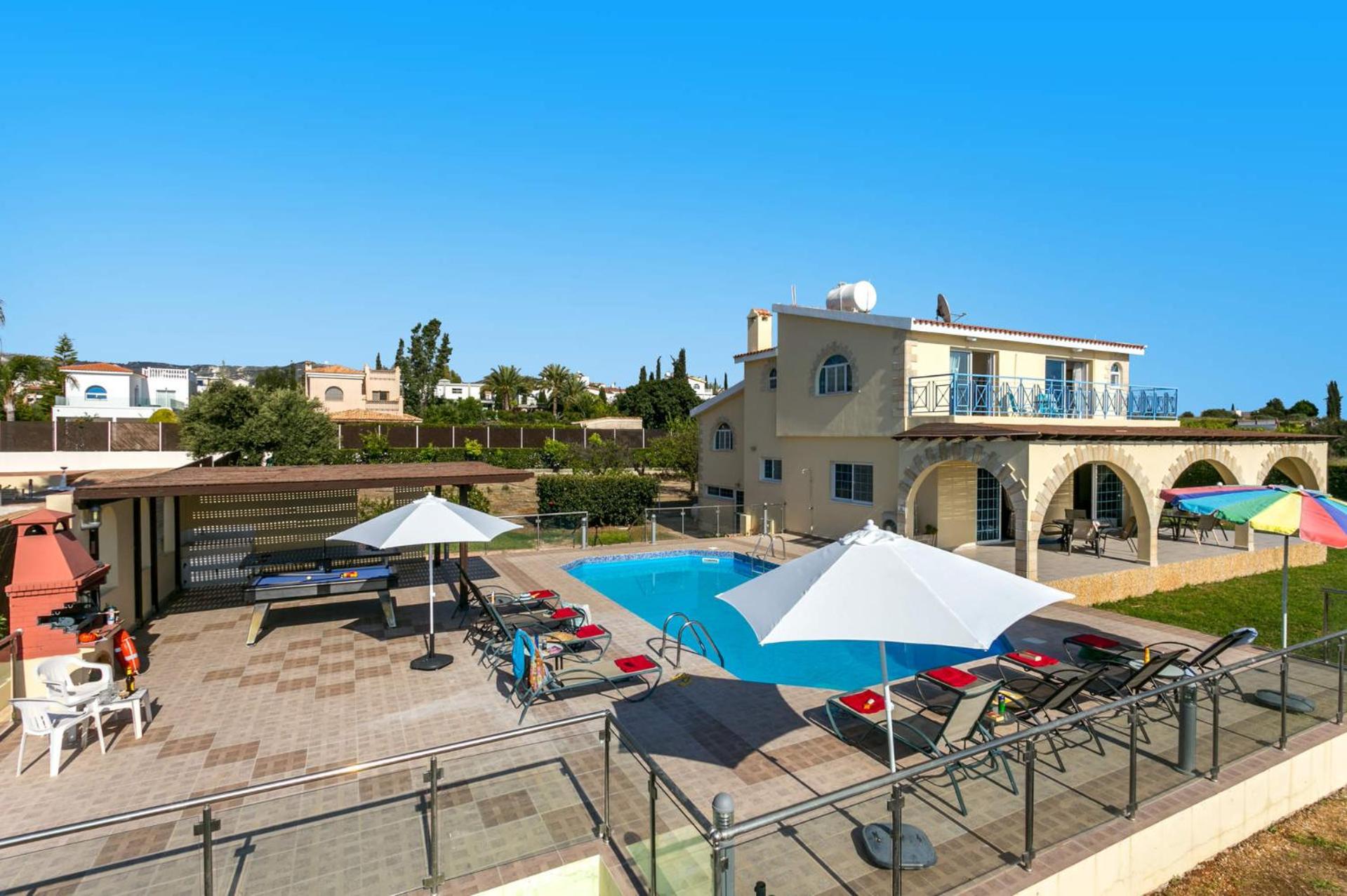 Villa Joanna Coral Bay by Villa Plus