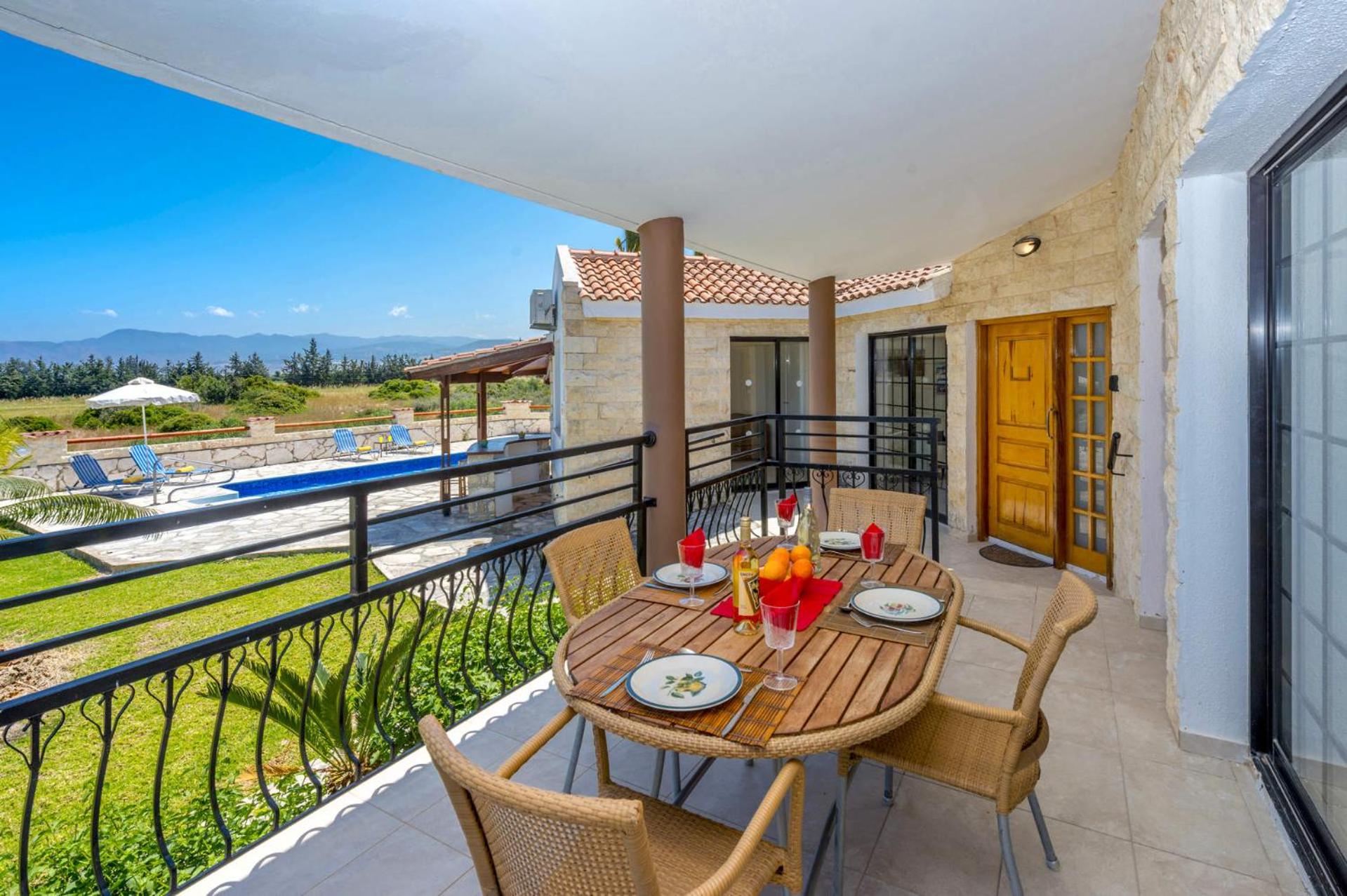 Villa Kuanos by Villa Plus