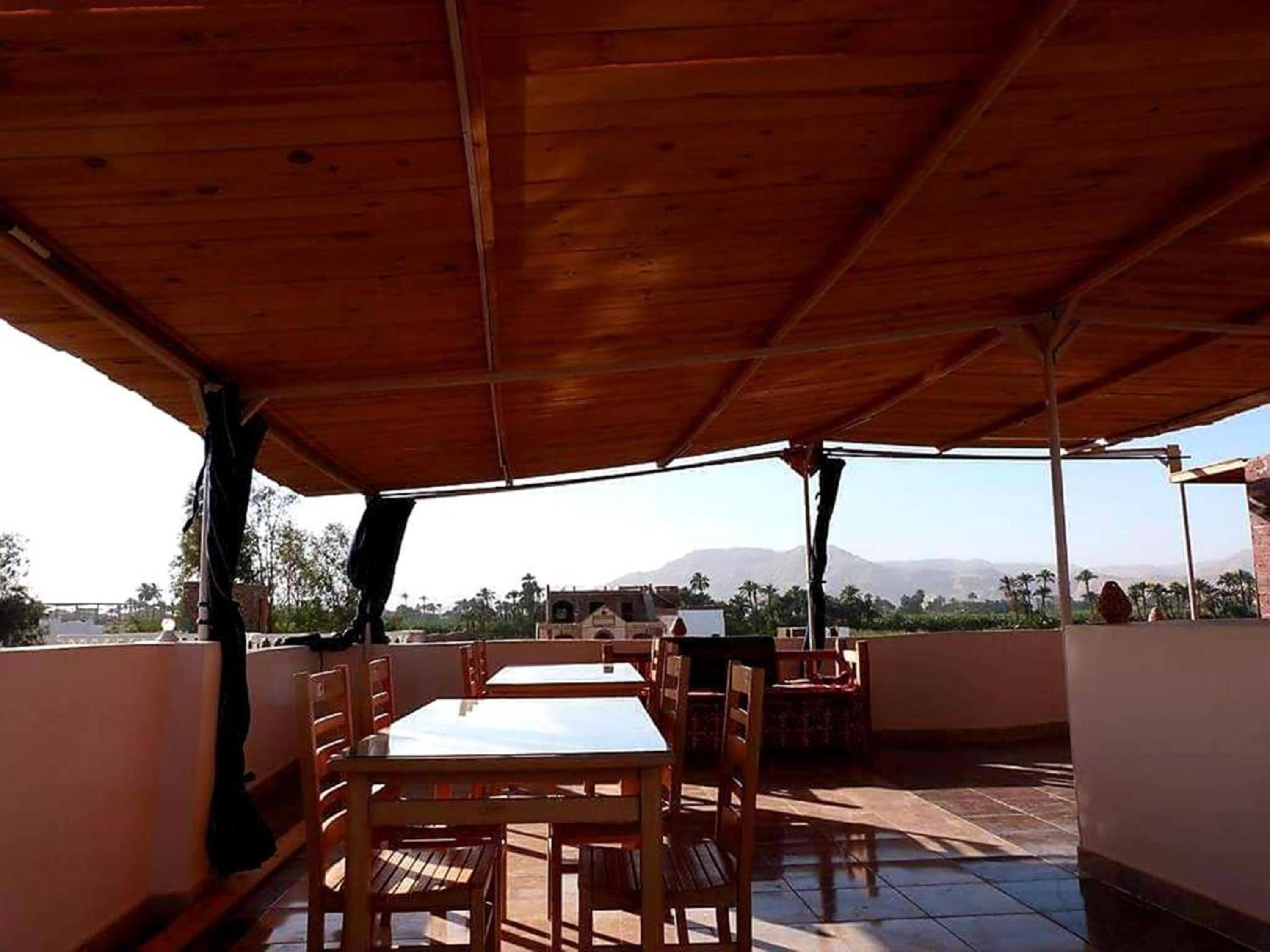 Luxor Plaza House