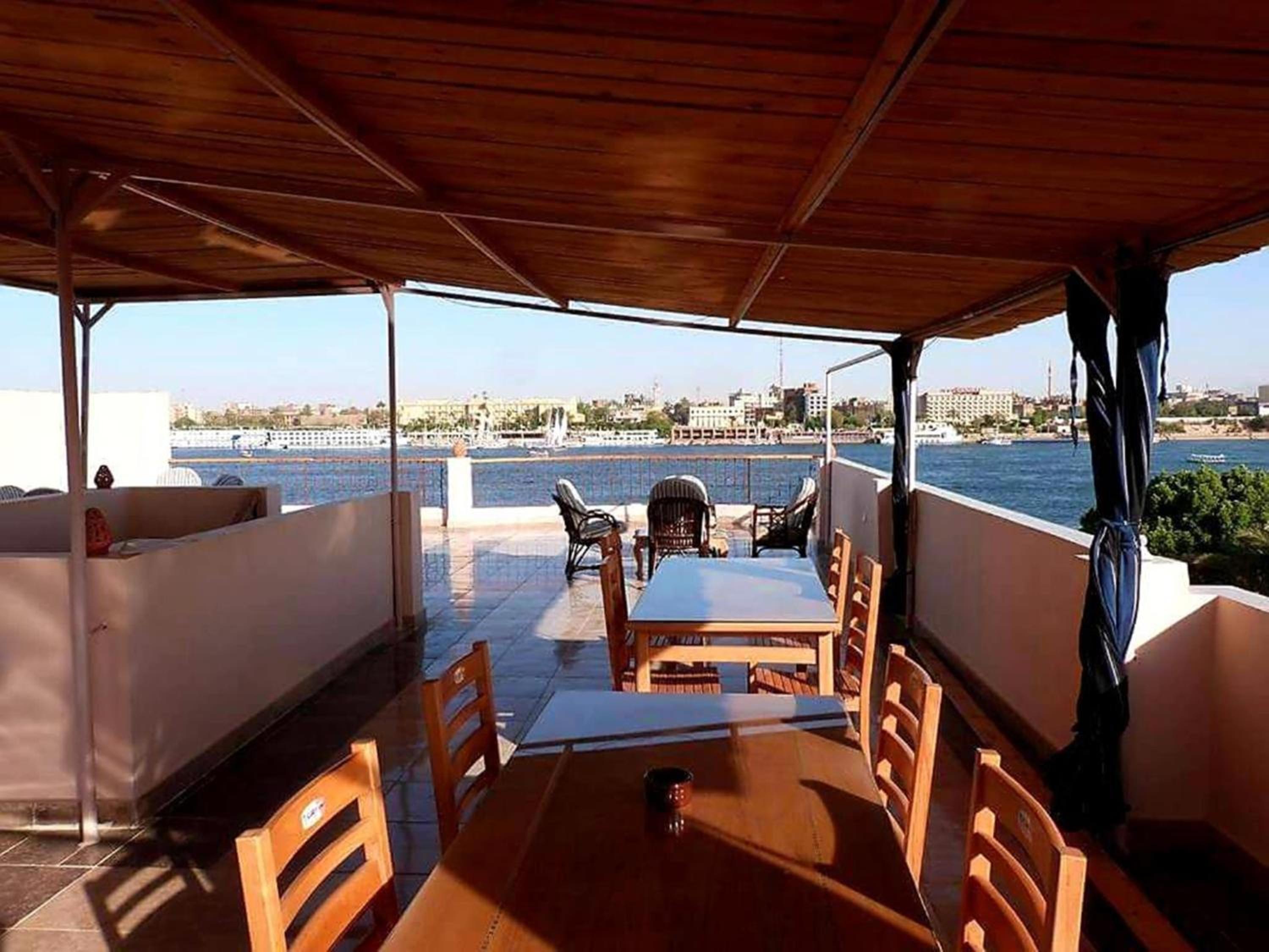 Luxor Plaza House